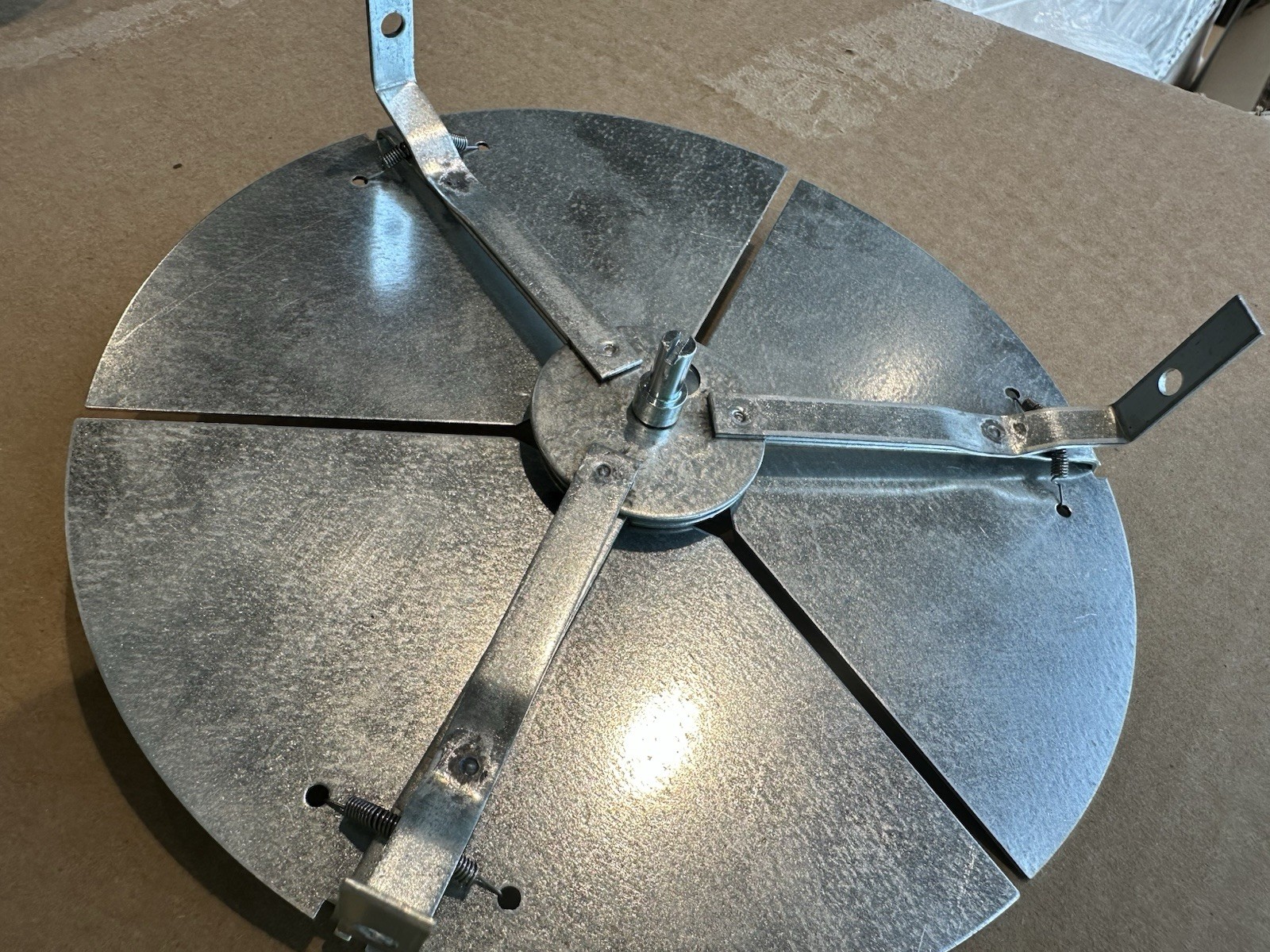 TITUS D75 10XRND DAMPER 10\