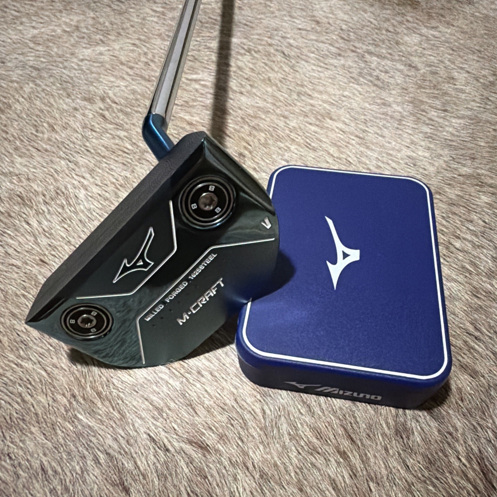 Mizuno M-craft V Milled Putter Blue 35” RH Mizuno M-craft V Milled Putter Blue 35” RH