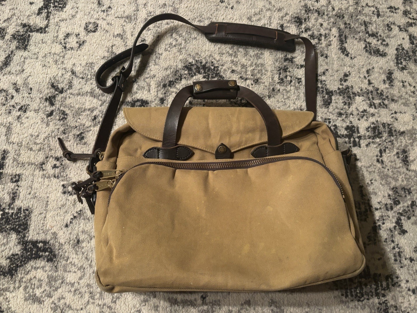 FILSON Padded Computer Bag TAN Shoulder bag USED