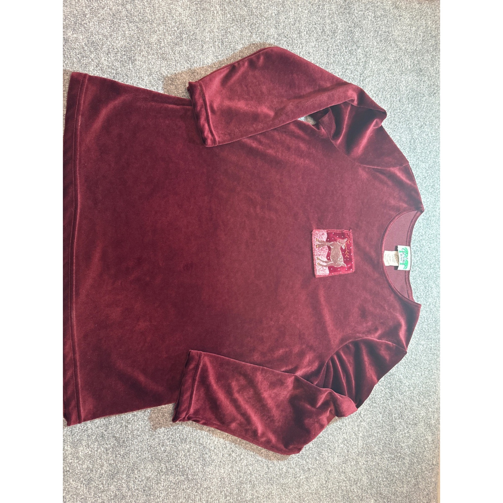 Vintage Coconut Bay Burgundy Velour Reindeer Patch Top L Made in USA Holiday Vintage Coconut Bay Burgundy Velour Reindeer Patch Top L Made in USA Holiday