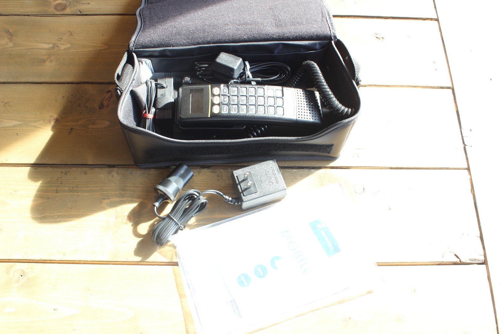 Vintage Museum Quality Motorola S1688E Cellphone Manuals and Chargers Included Vintage Museum Quality Motorola S1688E Cellphone Manuals and Chargers Included