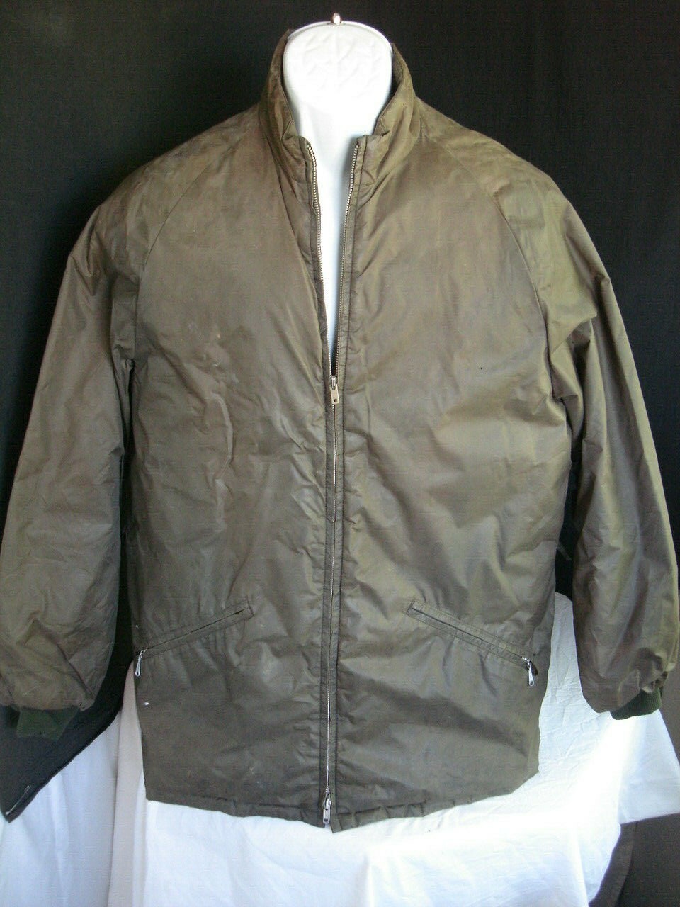 Vintage 1970’s Rainier Down Jacket Army Green Mountaineering Sz. M