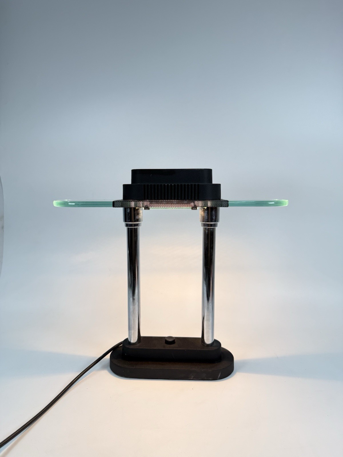 J37 Robert Sonneman Penta Desk Lamp Table Lamp Postmodern Chrome Glass