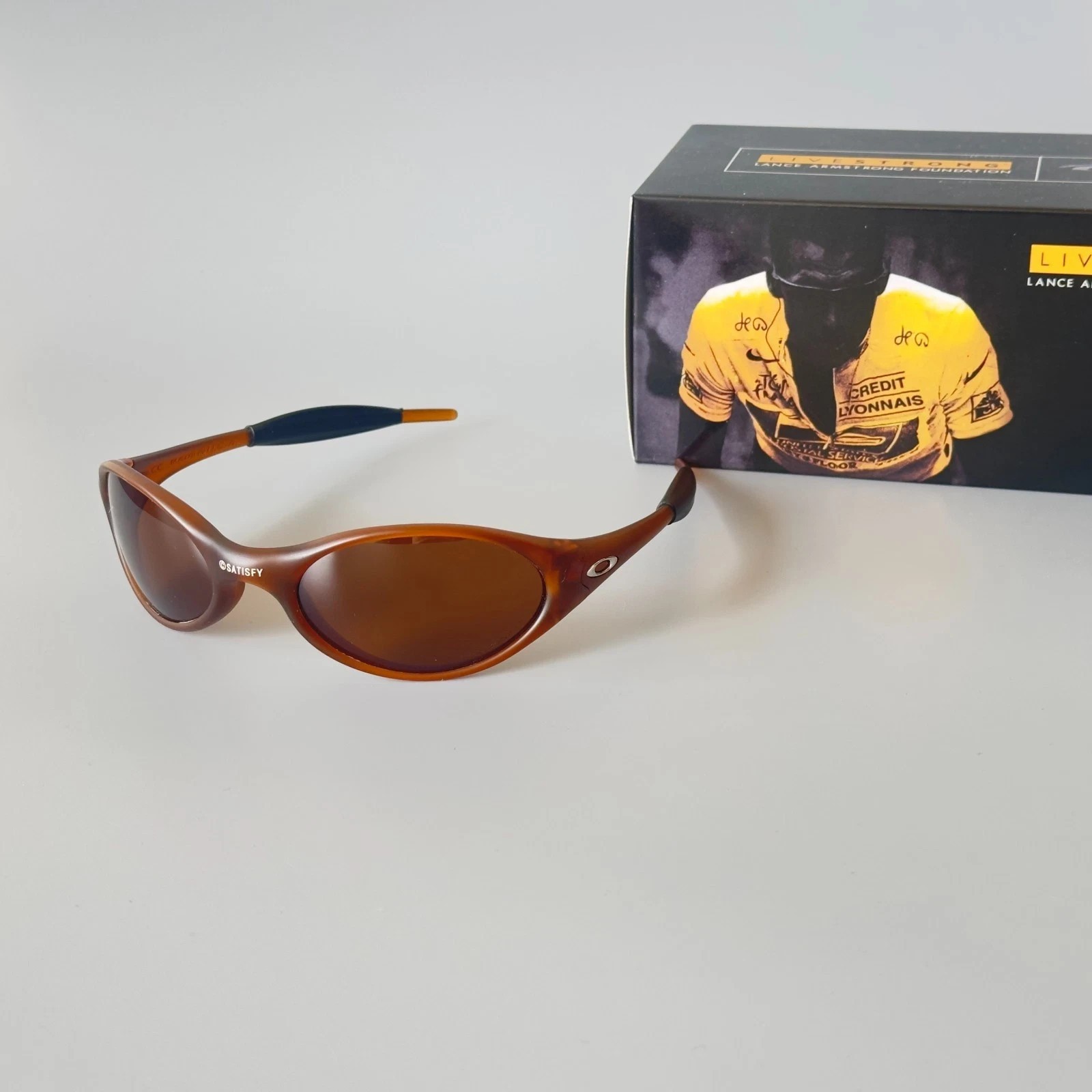 2026 Vintage Oakley JACKET X SATISFY Prizm Sunglasses Lightweigh Brown Frames