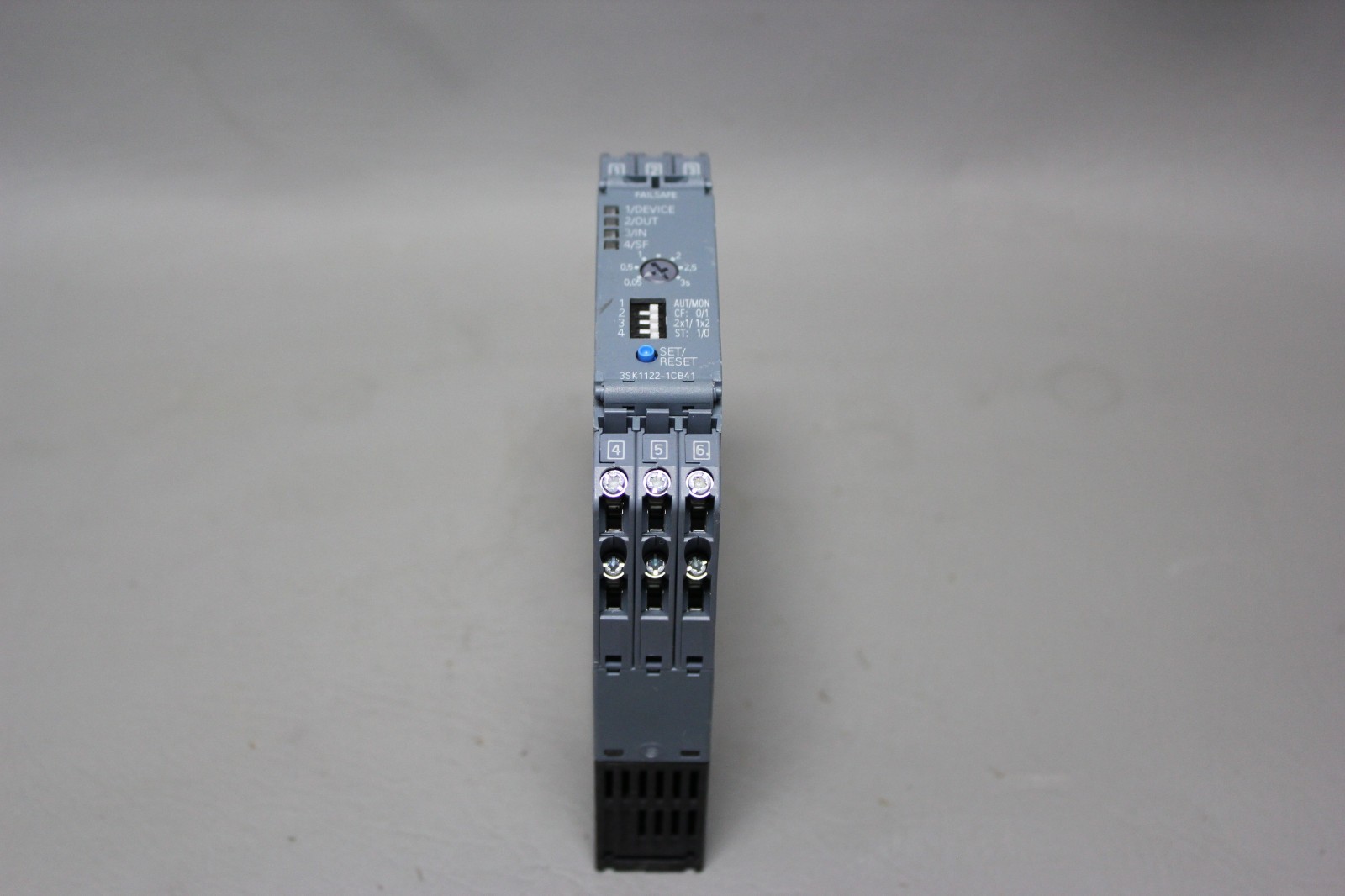 SIEMENS 3SK1122-1CB41 SAFETY RELAY