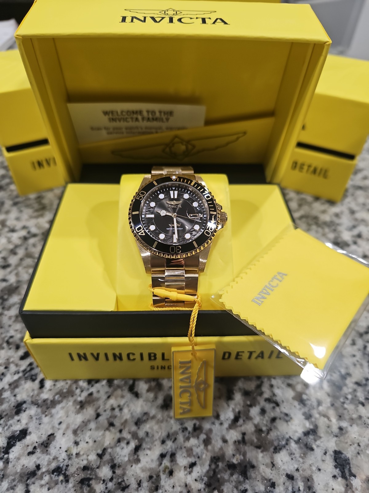 Retail $249.00 Invicta Pro Diver Currentwave Men\'s Watch - 43mm. Gold (30026) Retail $249.00 Invicta Pro Diver Currentwave Men\'s Watch - 43mm. Gold (30026)