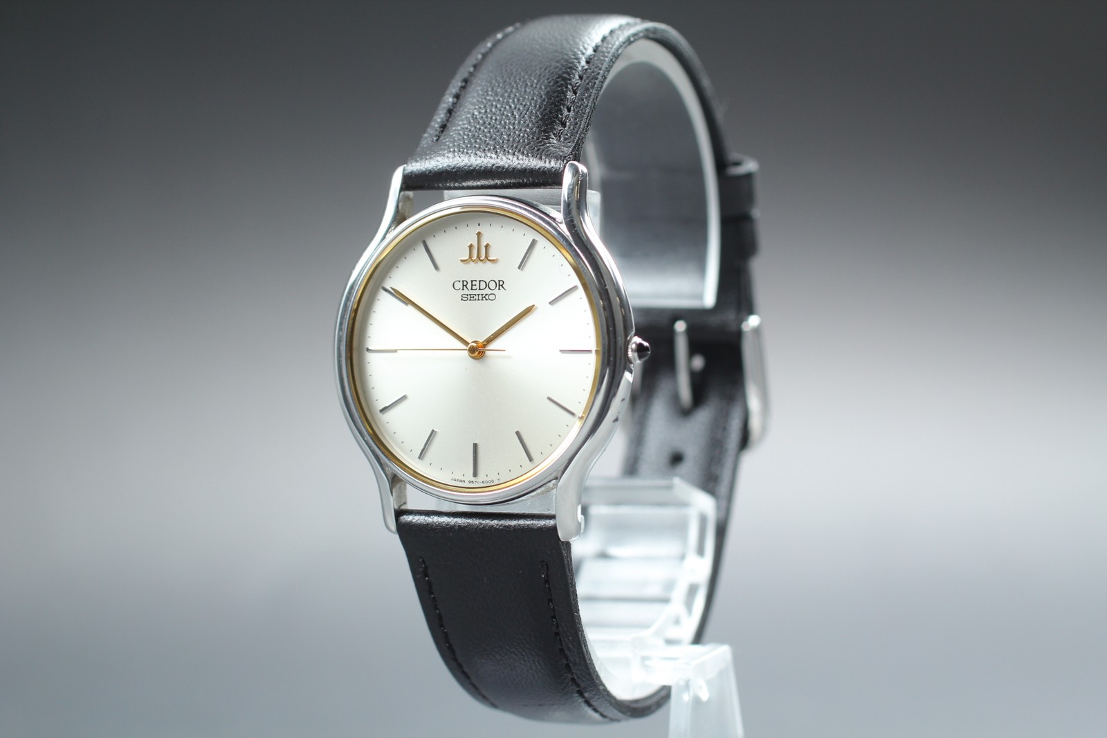 [Near MINT] SEIKO CREDOR 9571-6000 Silver Dial Quartz Men\'s Watch from JAPAN