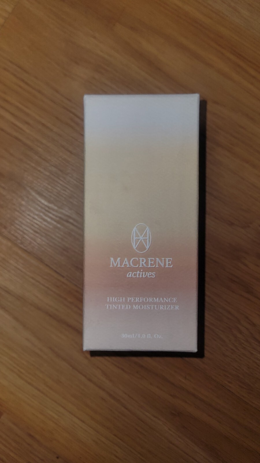 MACRENE Actives High Performance Tinted Moisturizer LIGHT 30mL MACRENE Actives High Performance Tinted Moisturizer LIGHT 30mL