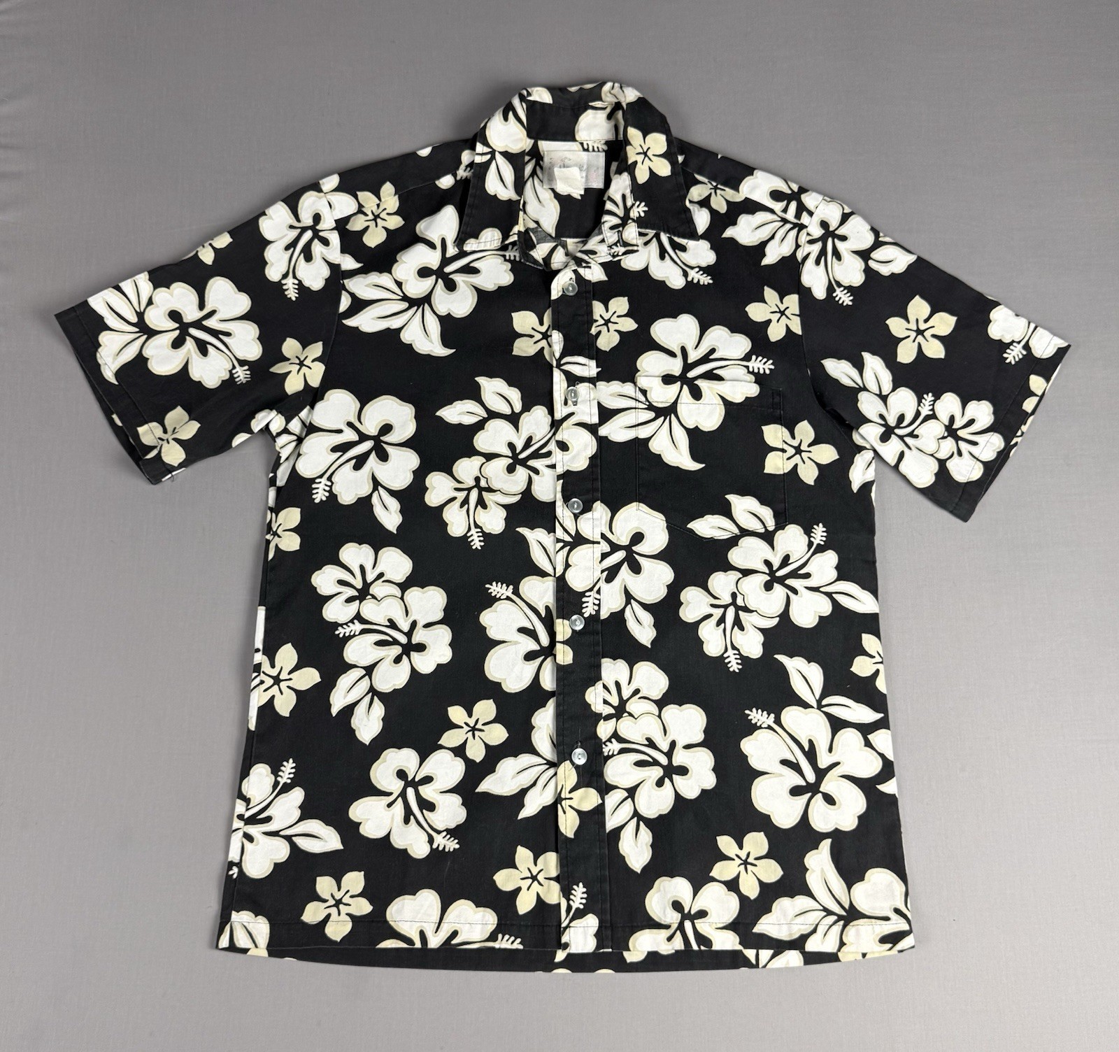 VINTAGE Howie Aloha Cotton Blend Hawaiian Shirt Size Medium Black Floral Beach