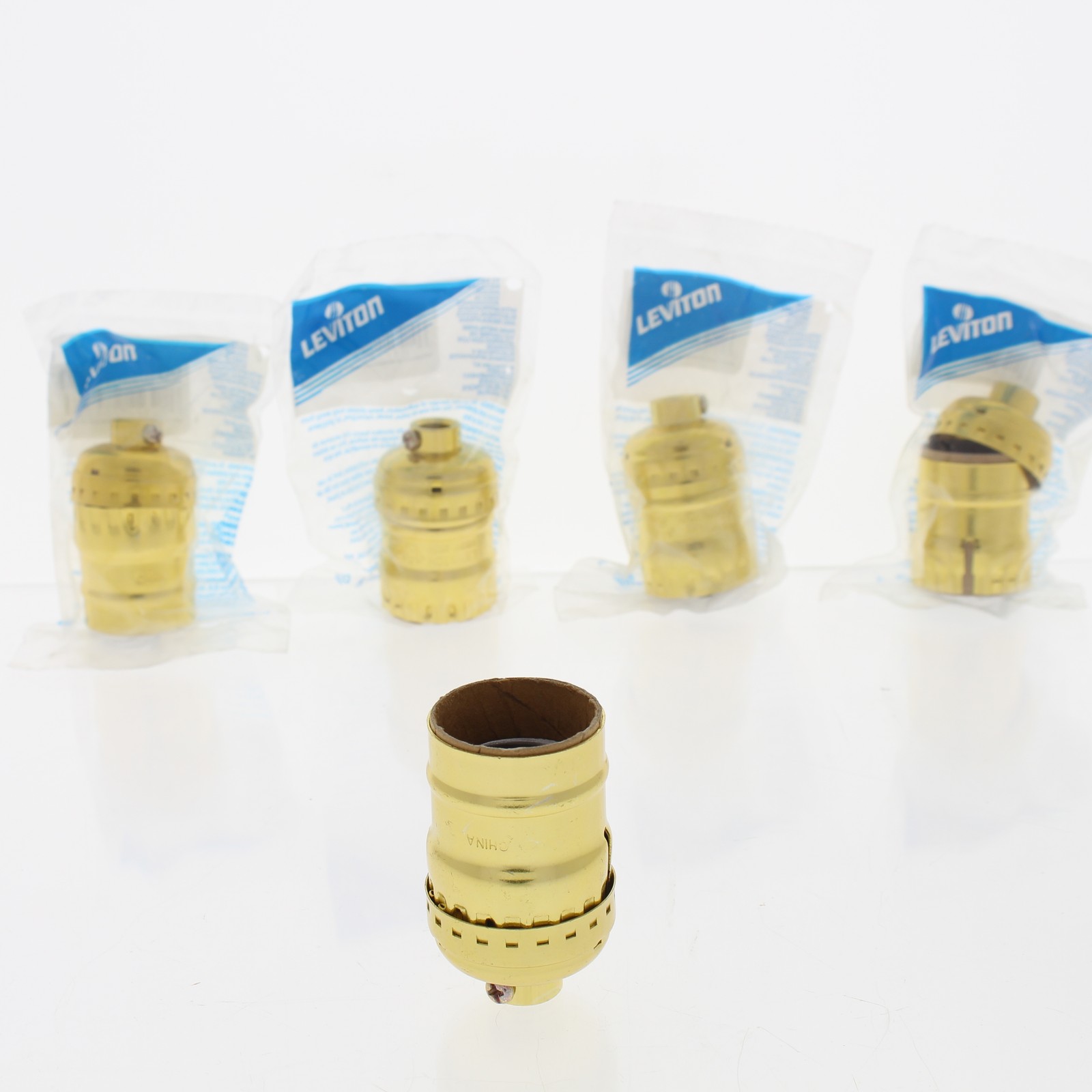 5pk Leviton Light Socket Lampholders Short Electrolier Gold 1/8 IPS Keyless 9347 5pk Leviton Light Socket Lampholders Short Electrolier Gold 1/8 IPS Keyless 9347