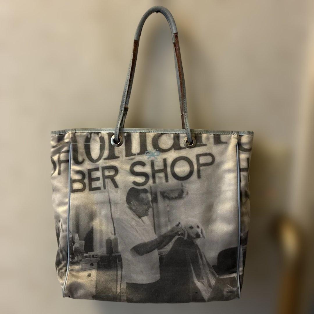 Anya Hindmarch Photo-Print Tote Bag Barber Shop Graphic Vintage Retro Monochrome Anya Hindmarch Photo-Print Tote Bag Barber Shop Graphic Vintage Retro Monochrome