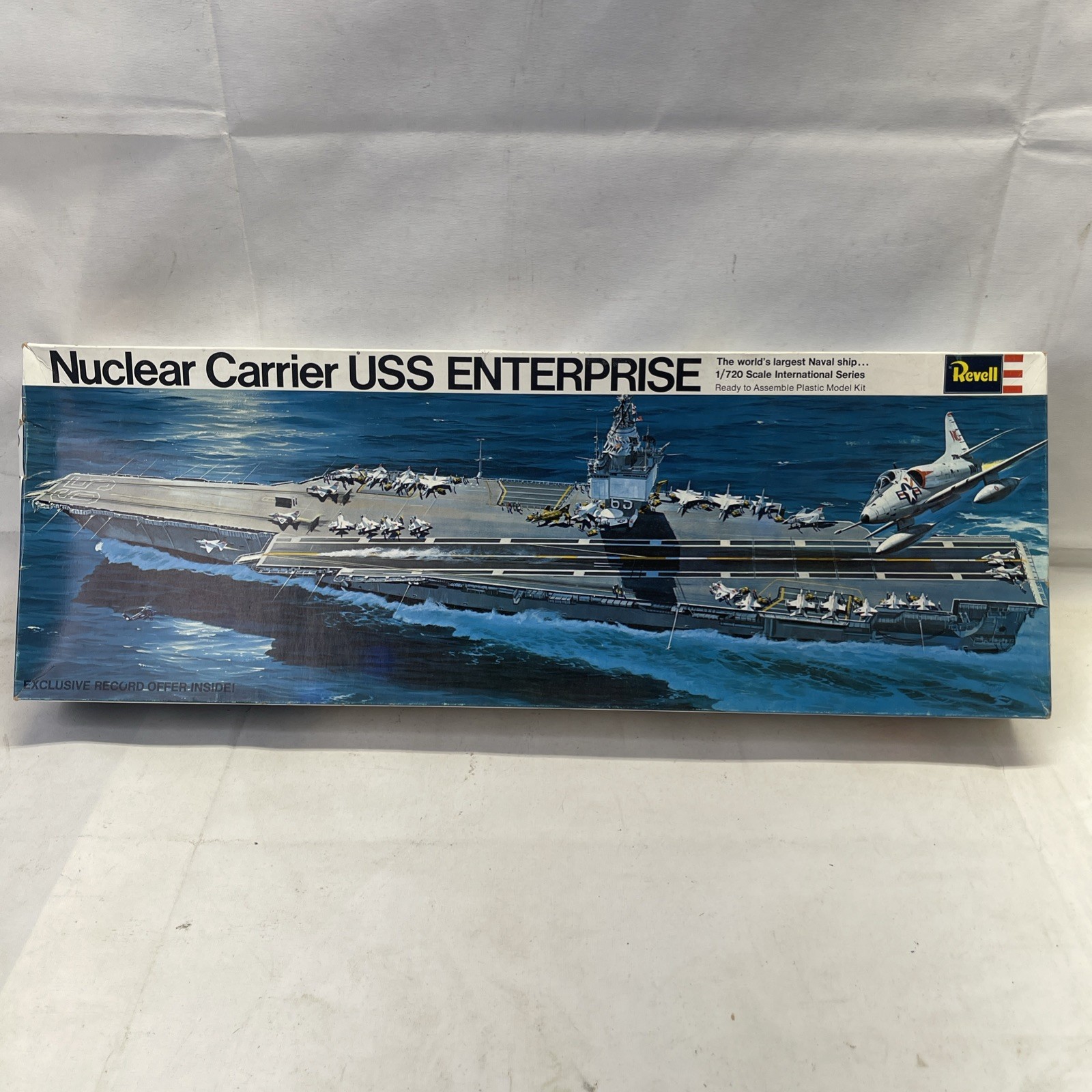 REVELL 1969 Model NUCLEAR CARRIER USS ENTERPRISE Kit #H-489.  Vtg