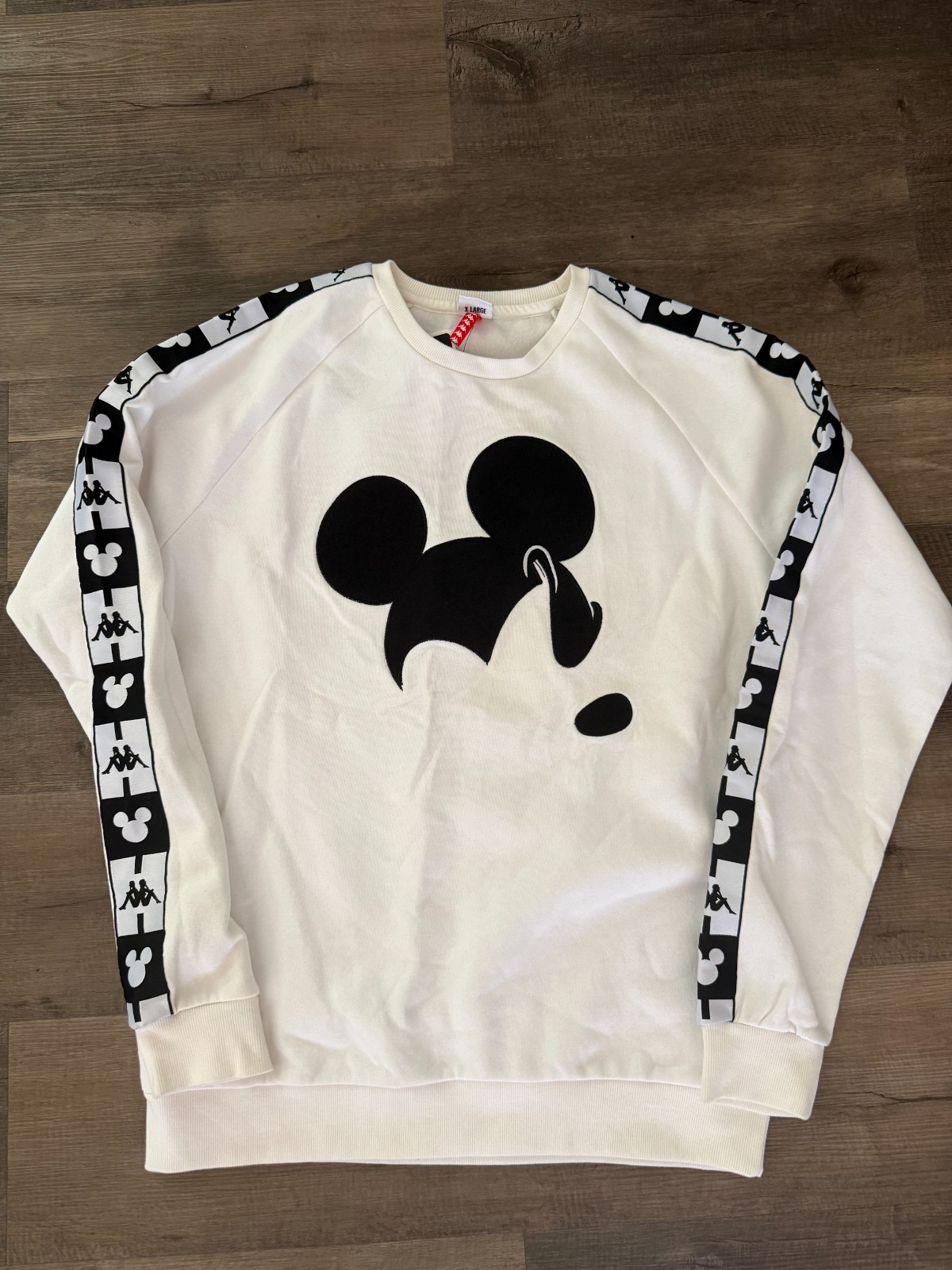 New Kappa x Disney 90th Anniversary Crewneck White New Kappa x Disney 90th Anniversary Crewneck White