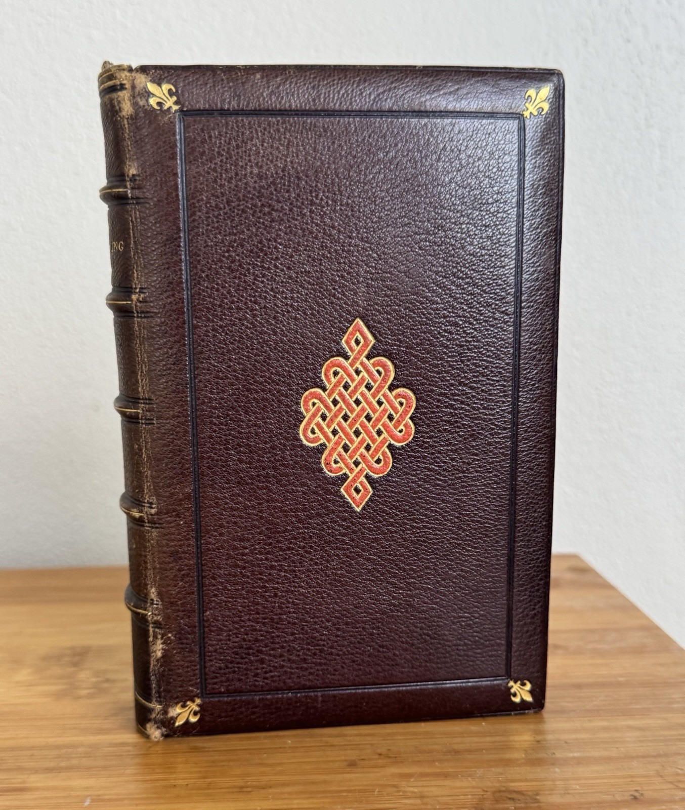 Alfred Tennyson “Idylls of the King” Strahan 1869 Leather Binding Detailed Spine Alfred Tennyson “Idylls of the King” Strahan 1869 Leather Binding Detailed Spine