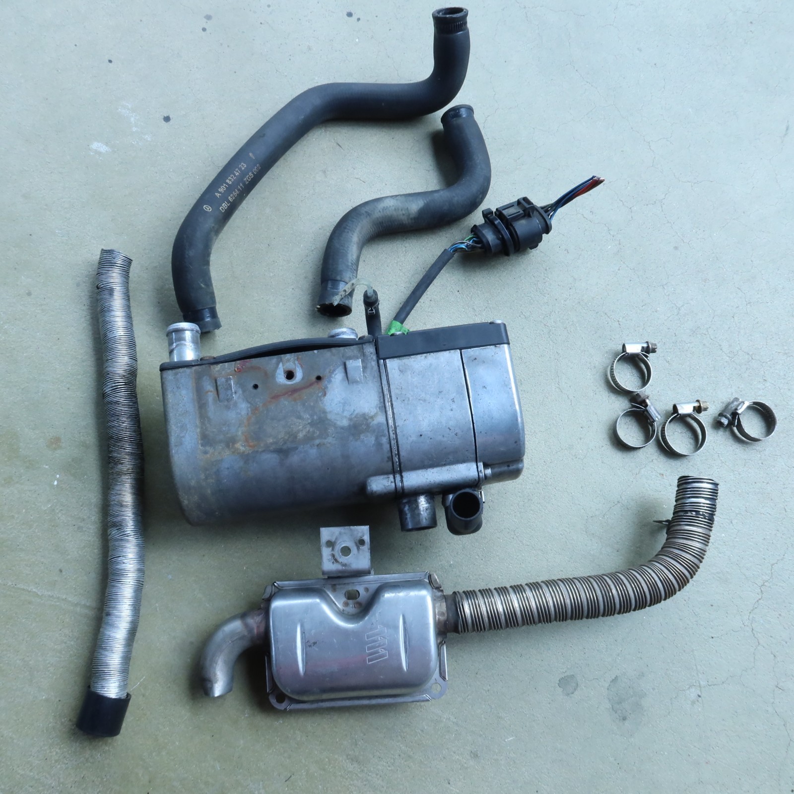 02-06 Mercedes Sprinter Eberspacher Hydronic D5WZ Auxiliary Diesel Heater Boost