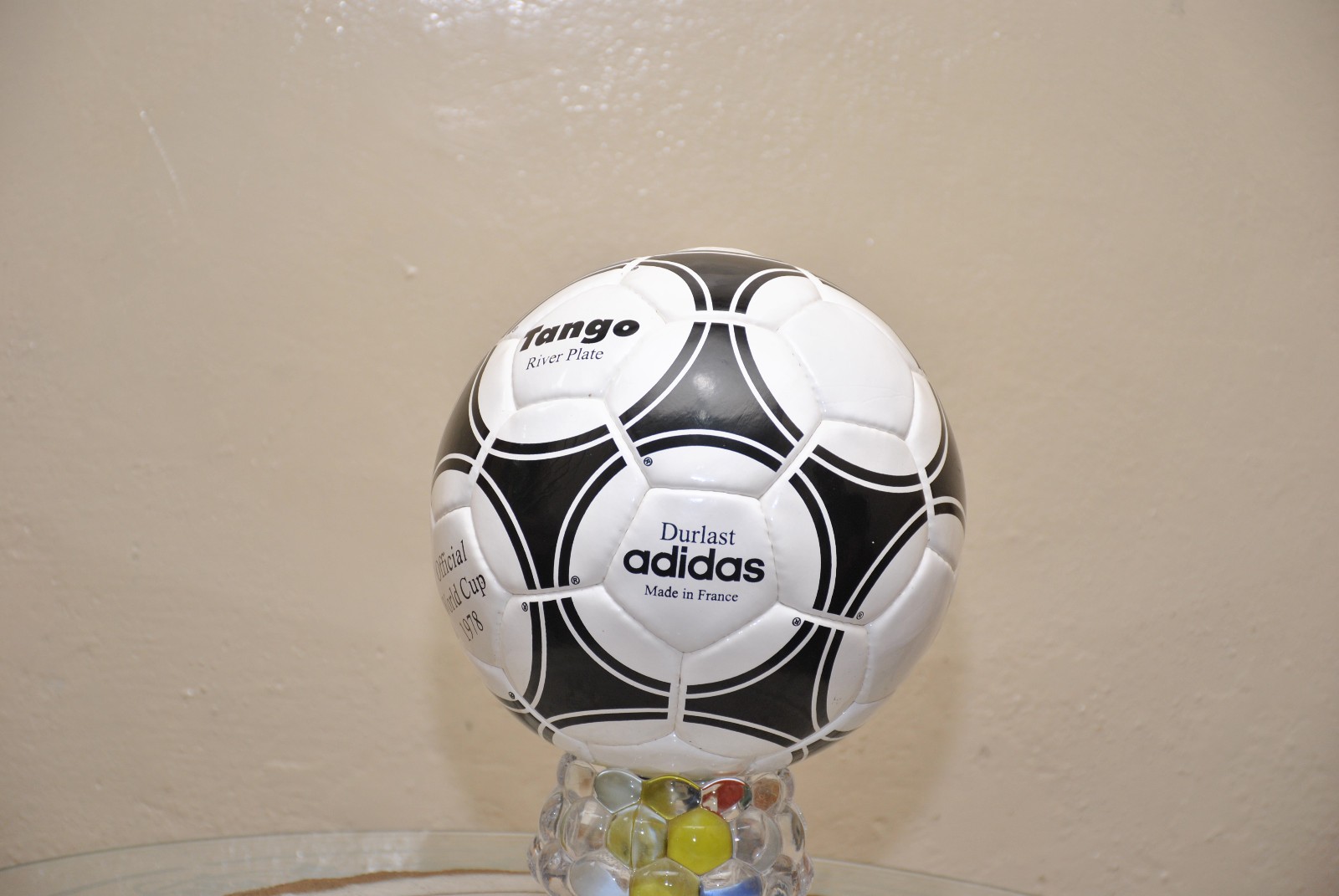 “1978 World Cup Tango River Plate Official Leather Soccer Ball – Size 5” ✅