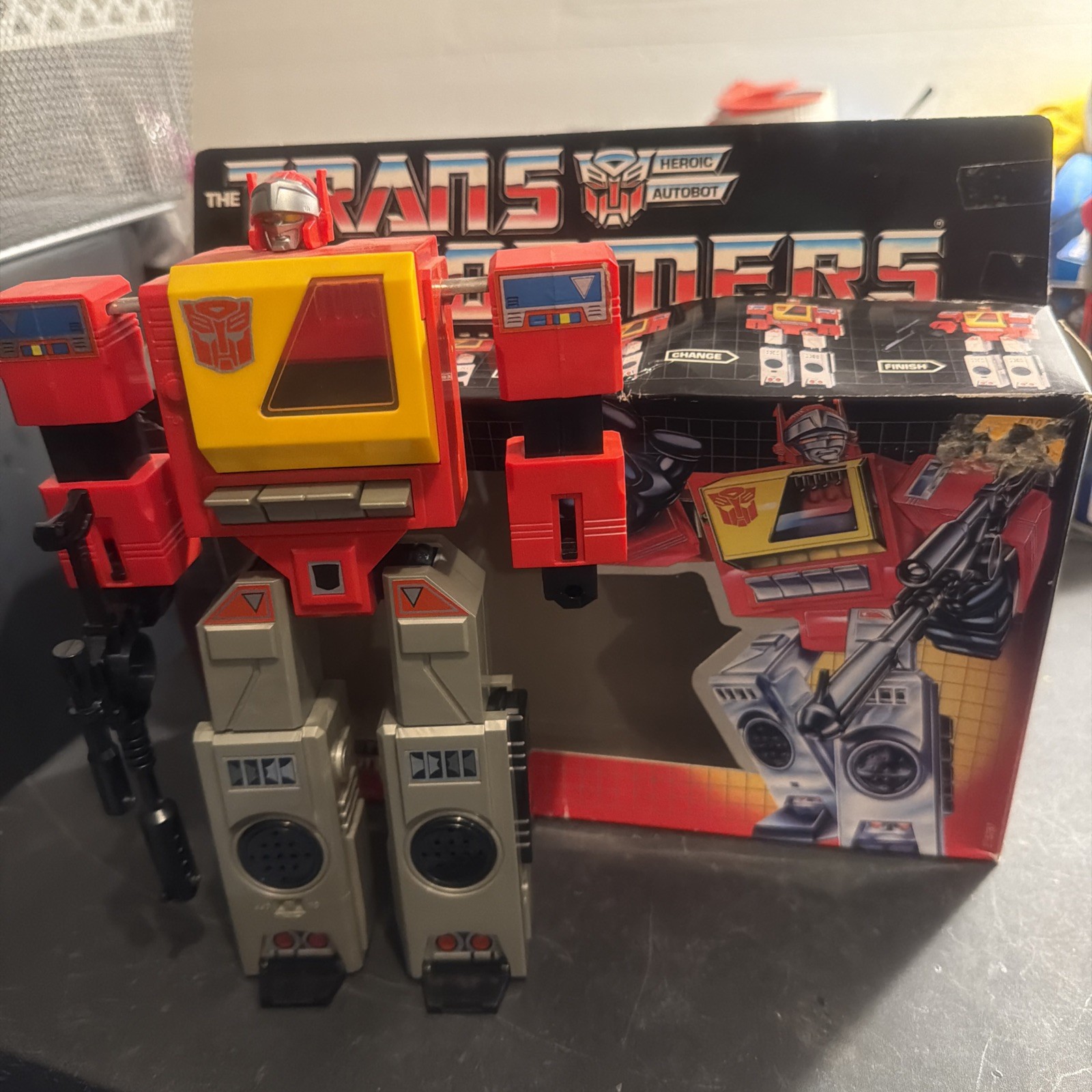 Transformers Original G1 1986 Autobot Blaster With Box Transformers Original G1 1986 Autobot Blaster With Box