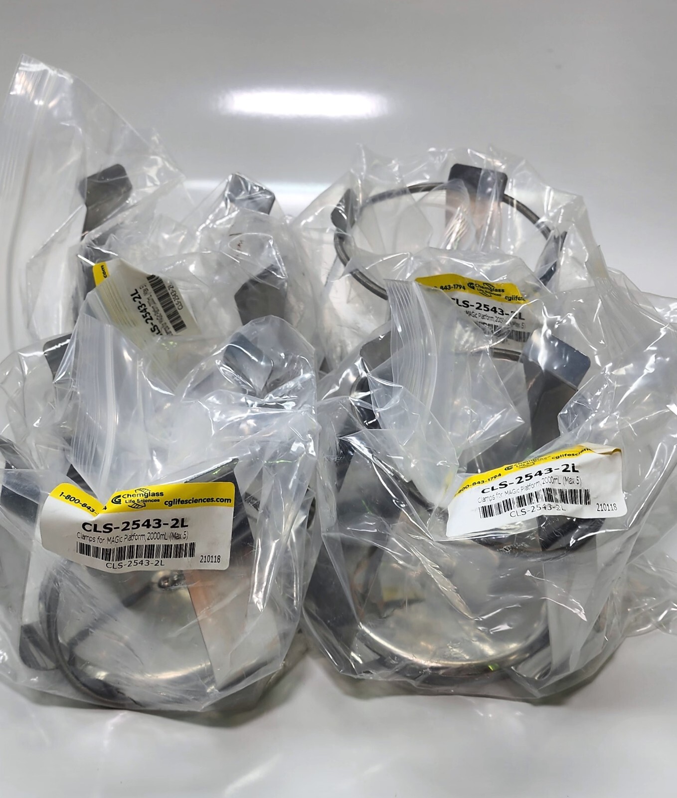 Chemglass Life Sciences CLS-2543-2L Clamps for MAGic Platform, 2,000mL SET of 4 Chemglass Life Sciences CLS-2543-2L Clamps for MAGic Platform, 2,000mL SET of 4