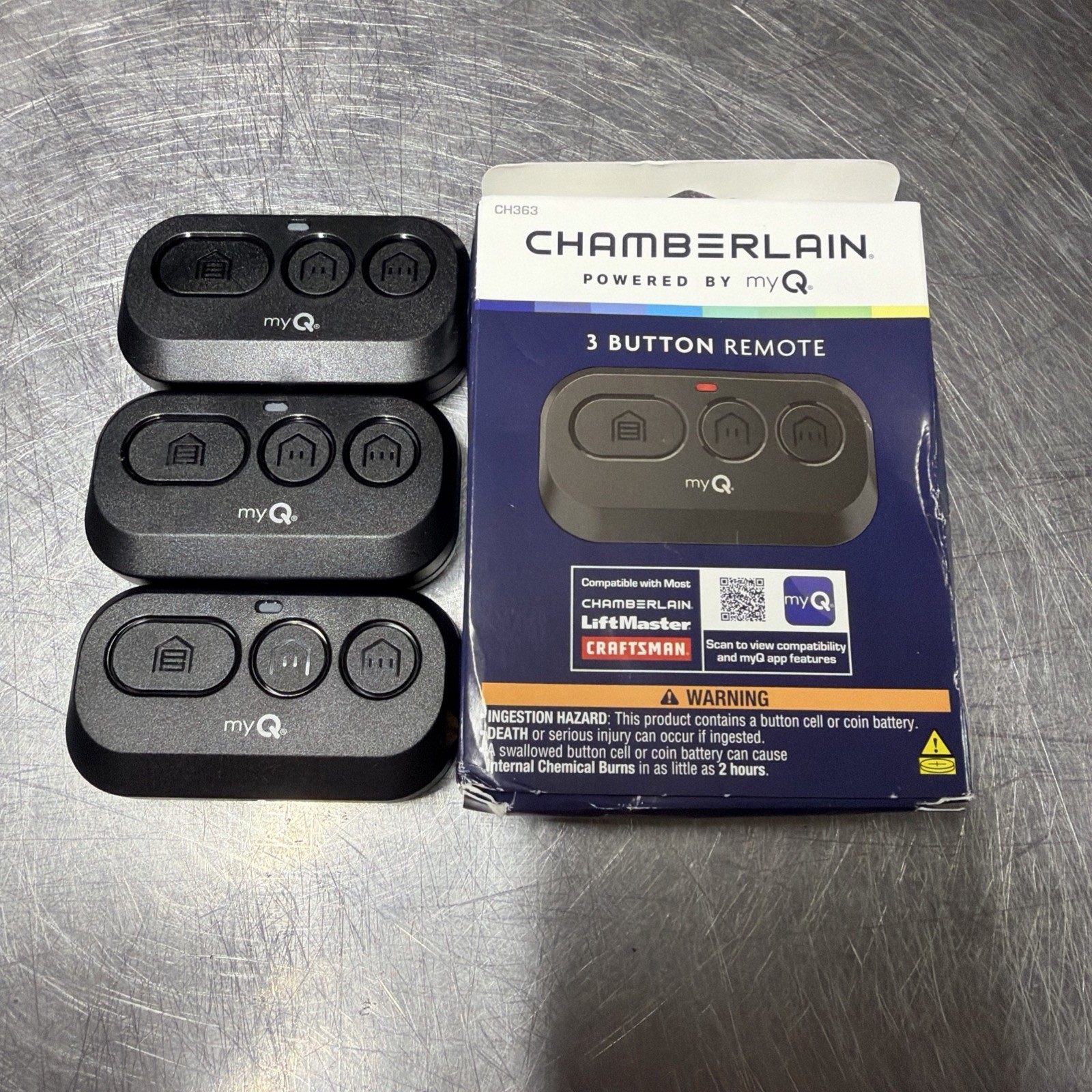 (Lot 4x) 1x New Chamberlain myQ CH363 3-Button Garage Door Remotes & 3x No Box (Lot 4x) 1x New Chamberlain myQ CH363 3-Button Garage Door Remotes & 3x No Box