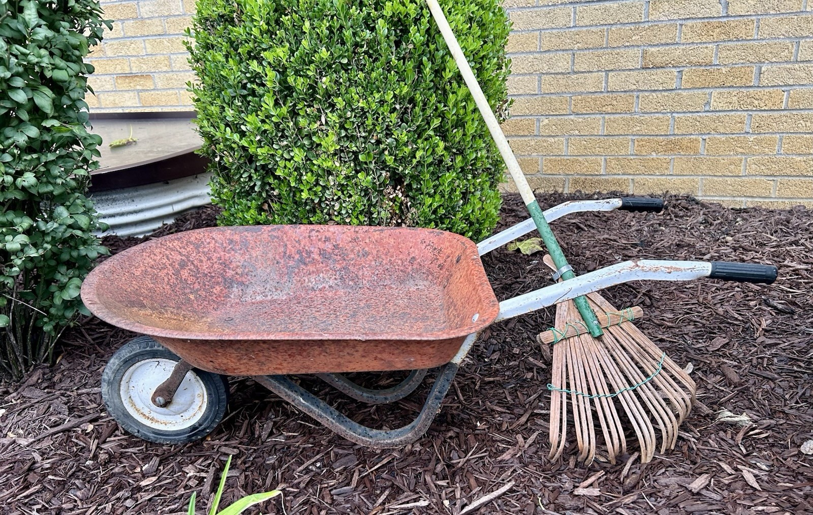 Antique Farmhouse Rustic Child’s Metal Wheelbarrow & Leaf Rake Orig Worn Paint