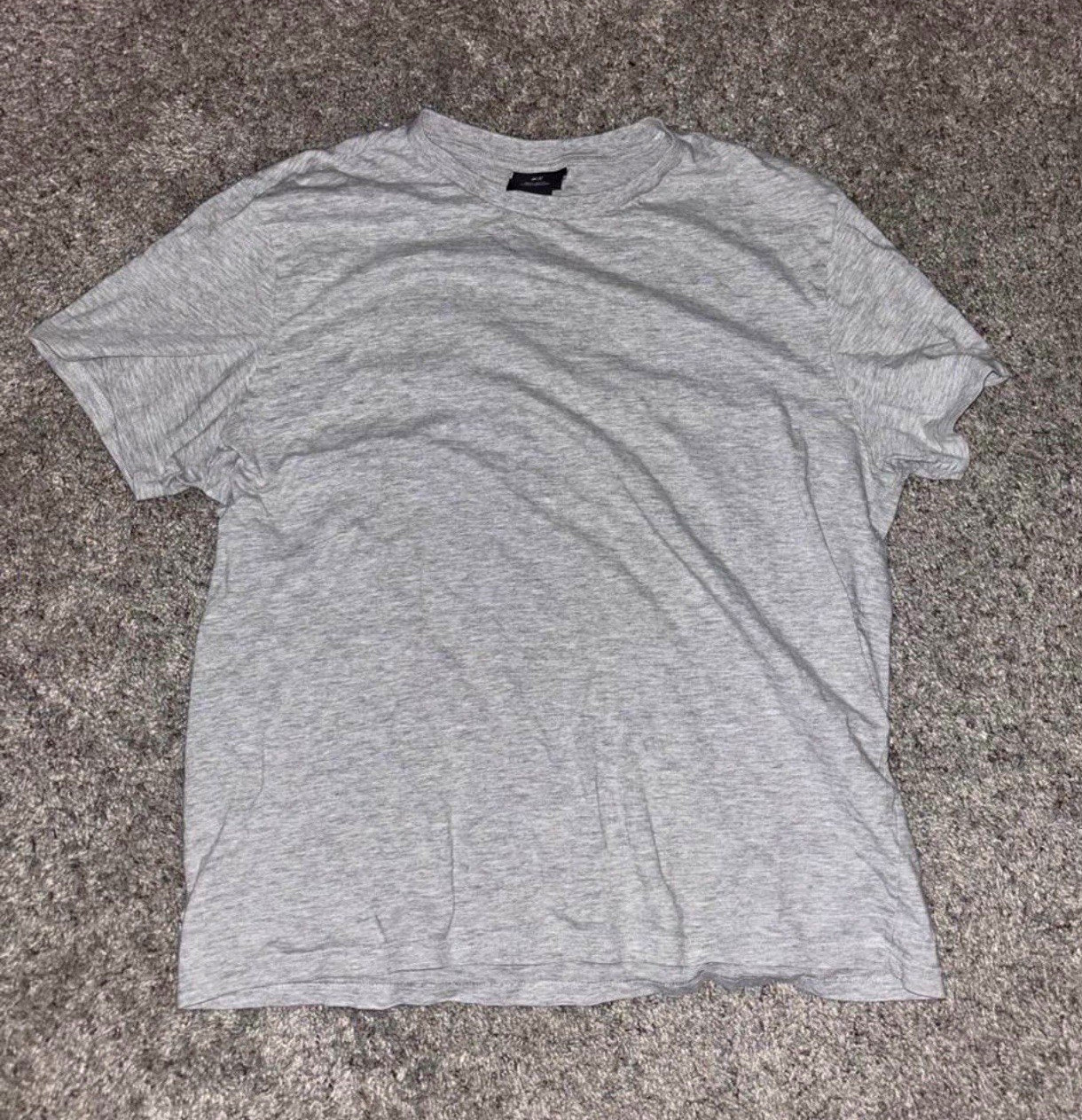 H&M Men\'s Gray Crew Neck Short Sleeve Solid T-Shirt Regular Size L