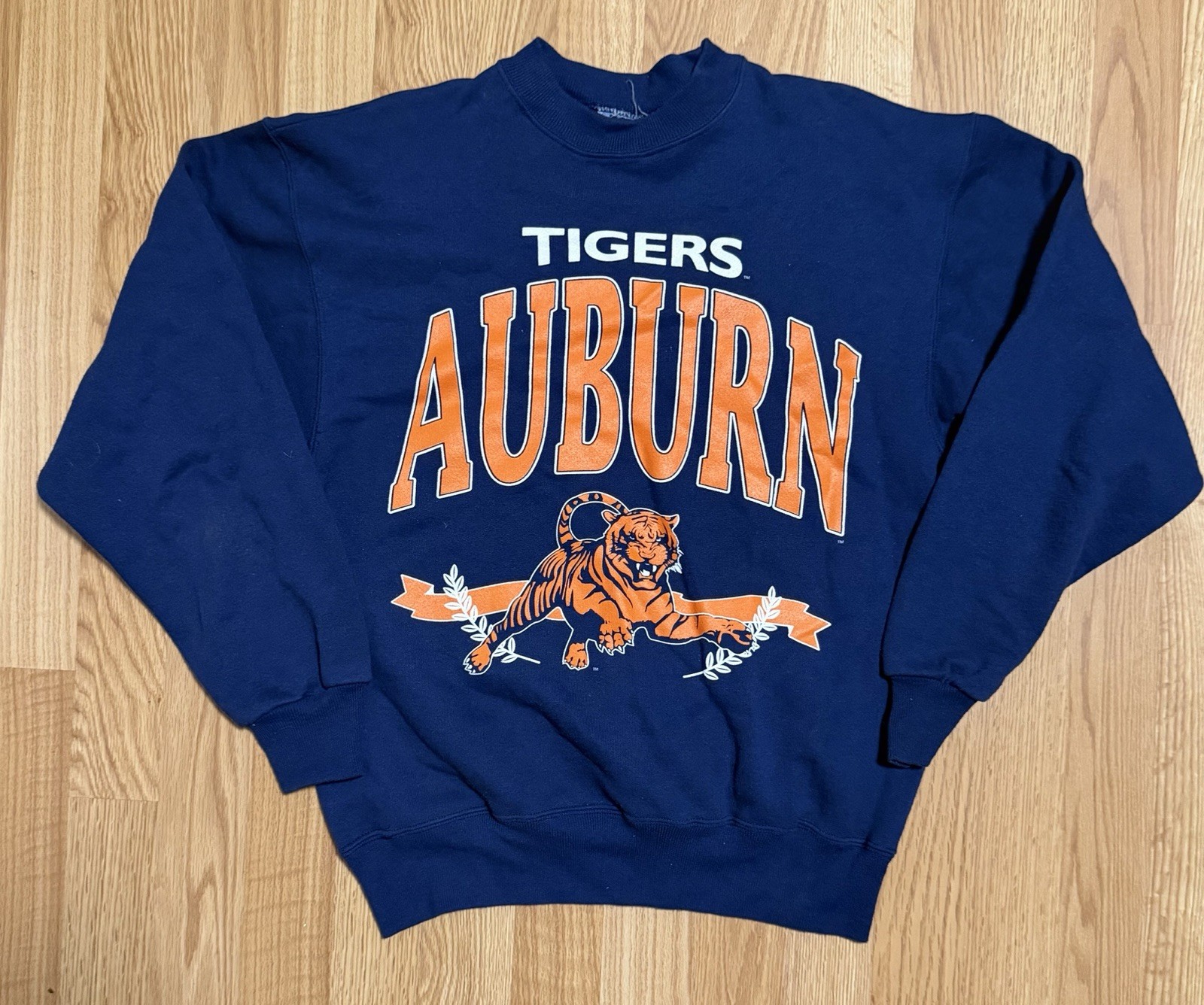 Vintage 90s Auburn Tigers Crewneck Sweatshirt Navy Blue NCAA College Football Vintage 90s Auburn Tigers Crewneck Sweatshirt Navy Blue NCAA College Football