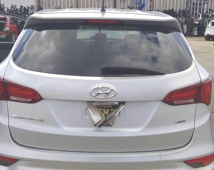 2017-2018 Hyundai Santa Fe Sport SWB Rear Liftgate Camera KCS Silver OE Grade A