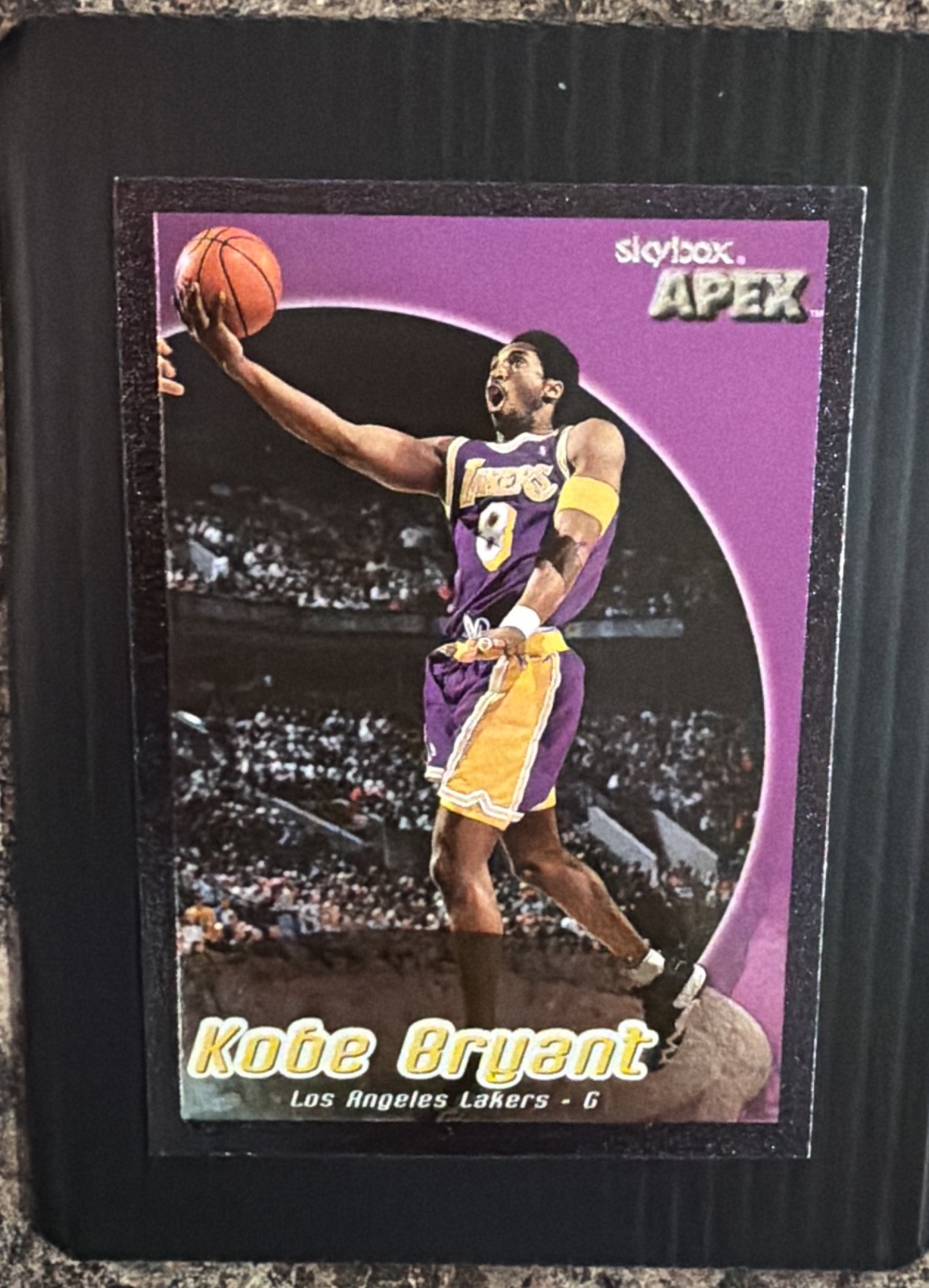 1999-00 Skybox Apex - Kobe Bryant #4