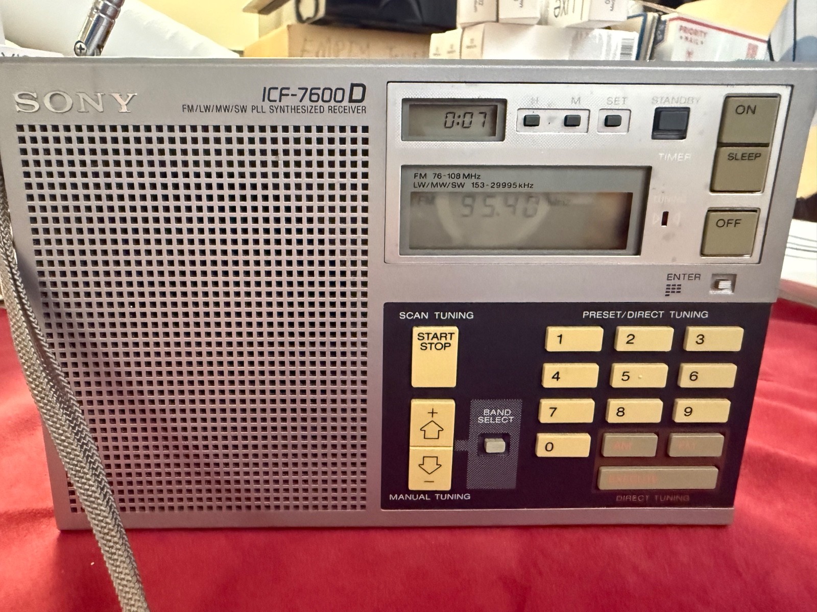 Sony ICF-7600D World Band Receiver Radio FM LW MW SW Silver Vintage tested clean Sony ICF-7600D World Band Receiver Radio FM LW MW SW Silver Vintage tested clean