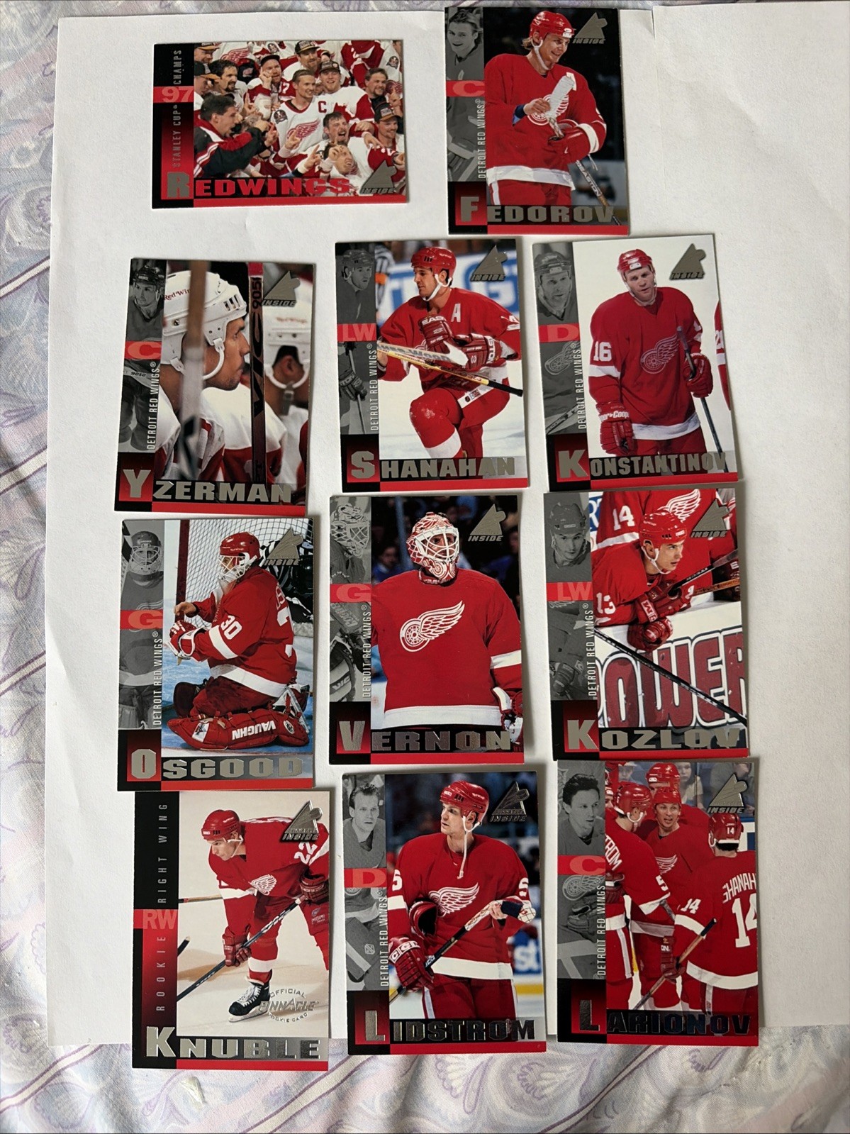 1997-98 Detroit Red Wings Stanley Cup Champs Pinnacle Inside Near Mint lot of 10 1997-98 Detroit Red Wings Stanley Cup Champs Pinnacle Inside Near Mint lot of 10