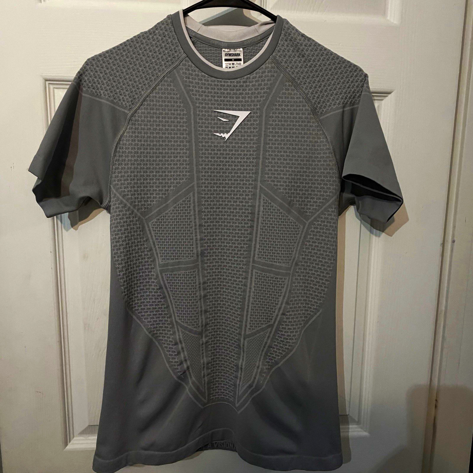 Gymshark ONYX Men\'s Compression Short Sleeve Crew Neck T-Shirt Gray M