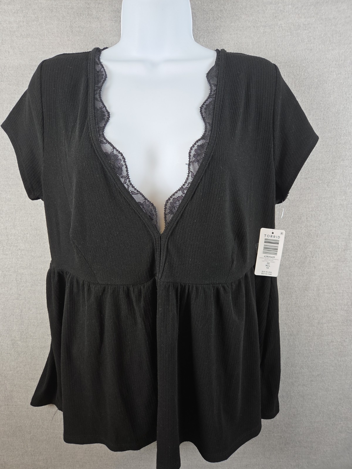 Torrid Super Soft Babydoll Top M/L Black Lace Trim Ribbed Deep V Whimsigoth NEW Torrid Super Soft Babydoll Top M/L Black Lace Trim Ribbed Deep V Whimsigoth NEW