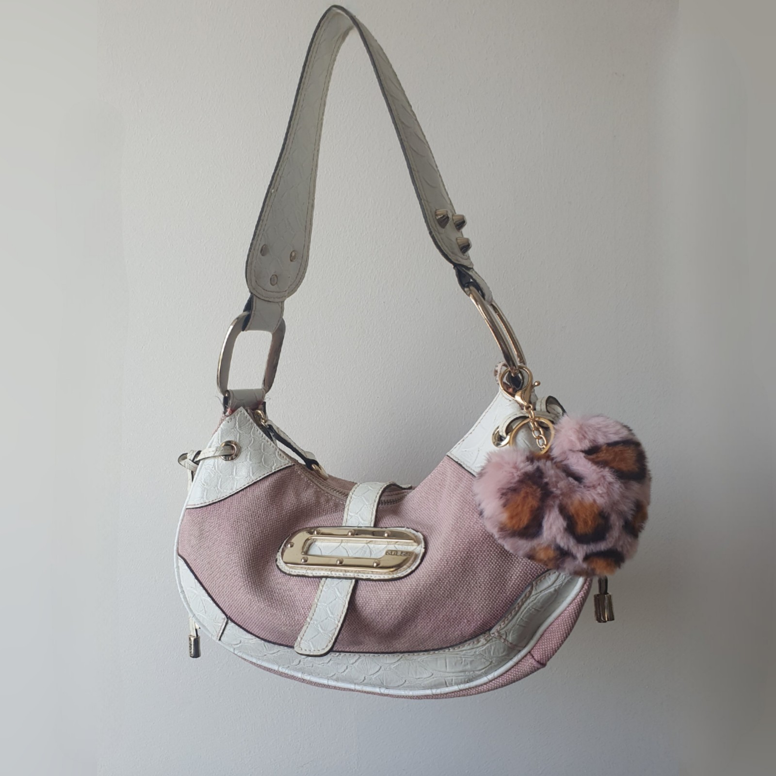 GUESS Vintage Y2K Shoulder Bag Pink White Baguette 00s Coquette Barbie Grunge