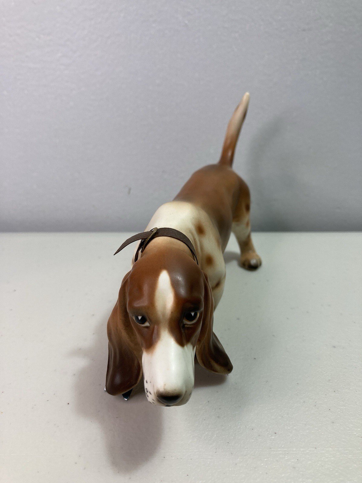 Lefton Japan Beagle Dog Porcelain Figurine Brown & White Marked H7328 Lefton Japan Beagle Dog Porcelain Figurine Brown & White Marked H7328