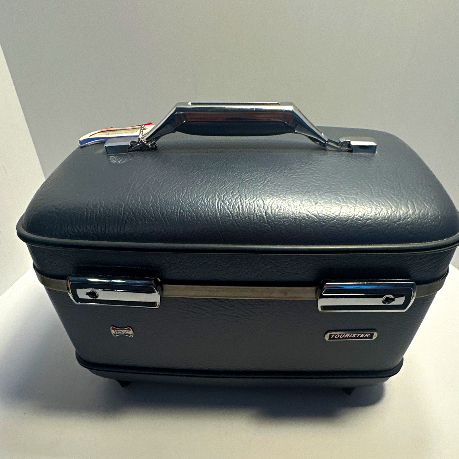 American Tourister Hardcase Train Case 14” and Under Vinyl Solid blue