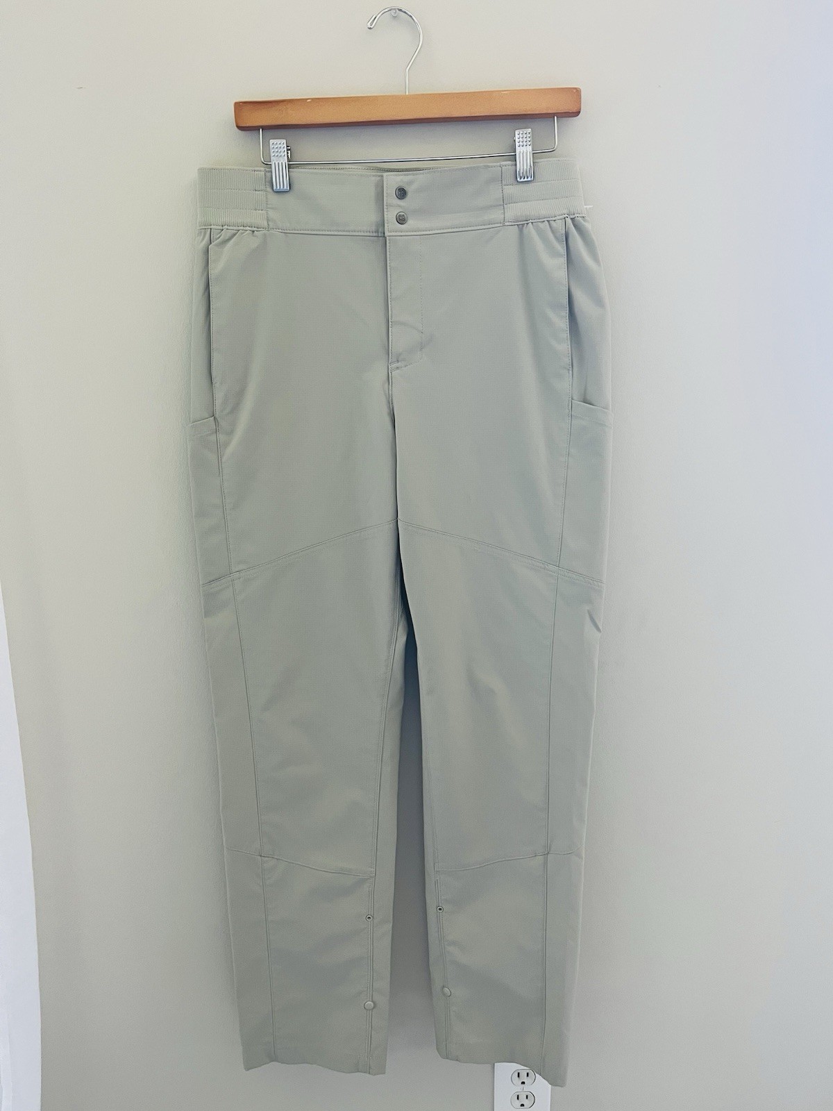 Duluth Trading Alaskan Hardgear AKHG Women\'s Alpine Flex Convertible Pants 12