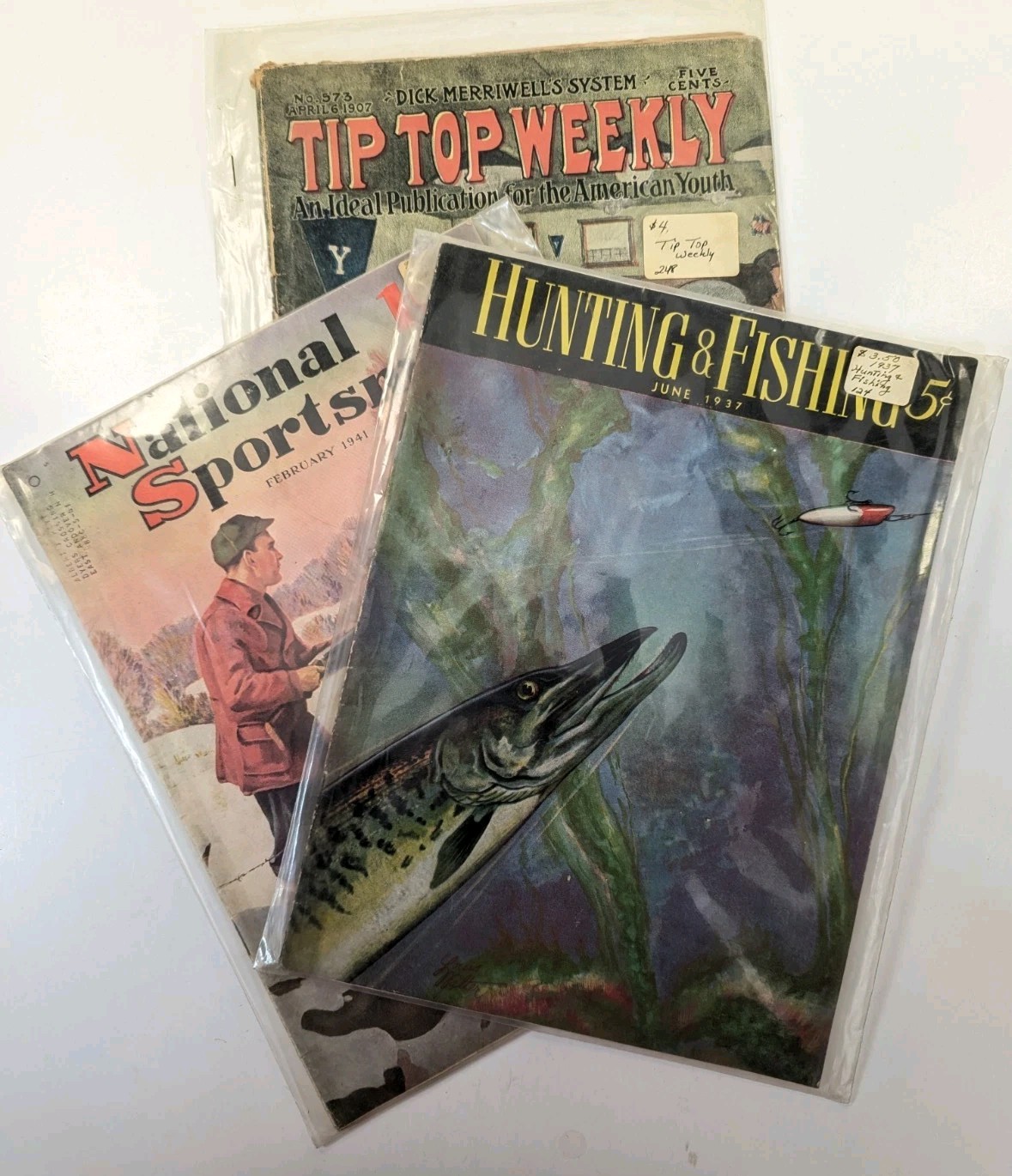 Vintage Sporting Magazines 3pcs Hunting Fishing Bowling Early 1900\'s in Sleeves Vintage Sporting Magazines 3pcs Hunting Fishing Bowling Early 1900\'s in Sleeves