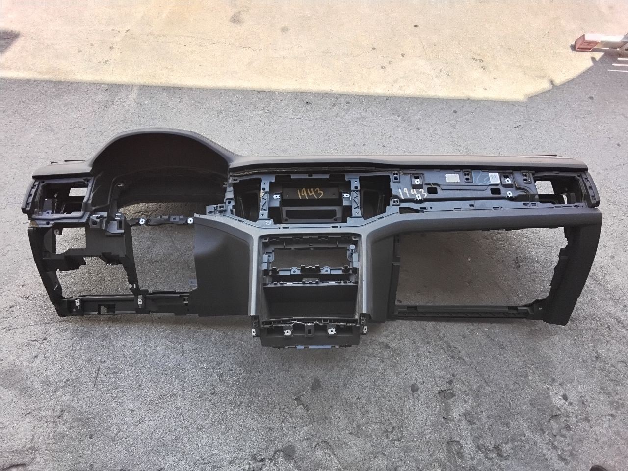 Dash Panel Without Ambient Interior Lighting Fits 20-23 ATLAS 124146