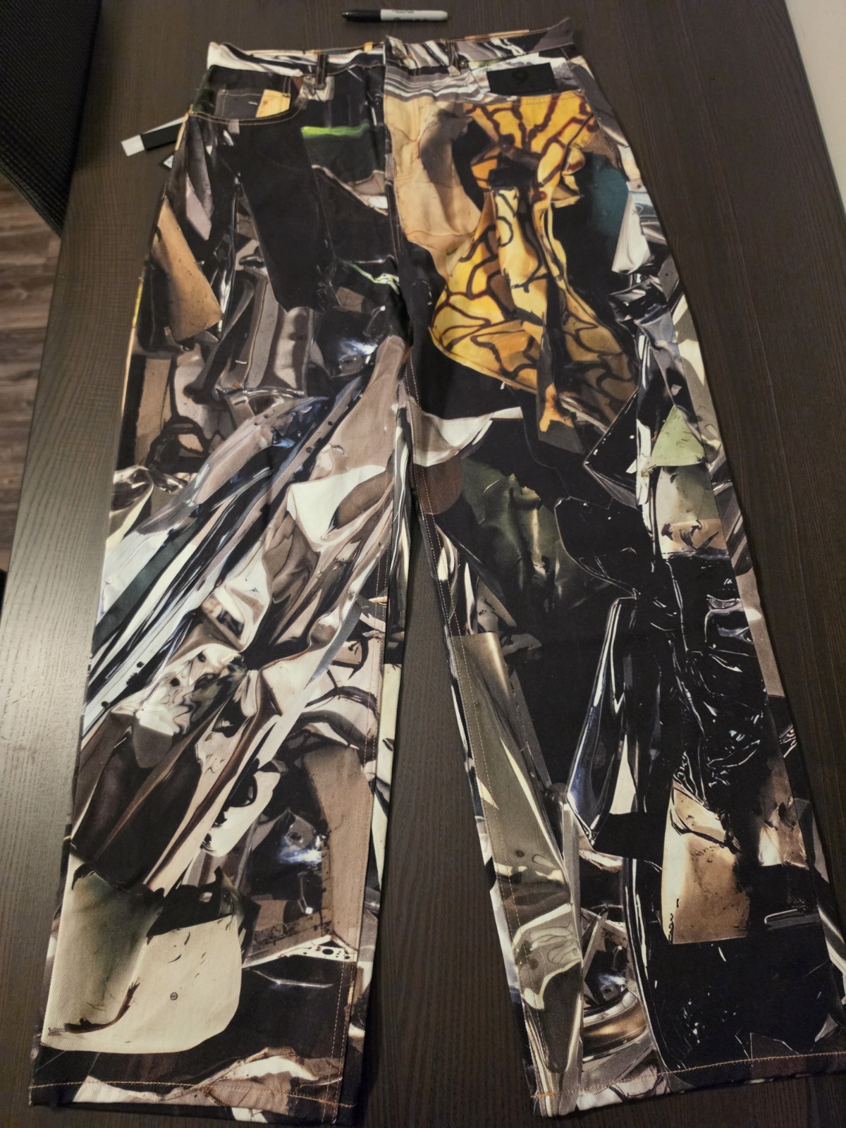 9Dcc Crystal Camo Print Jeans Size 30x32