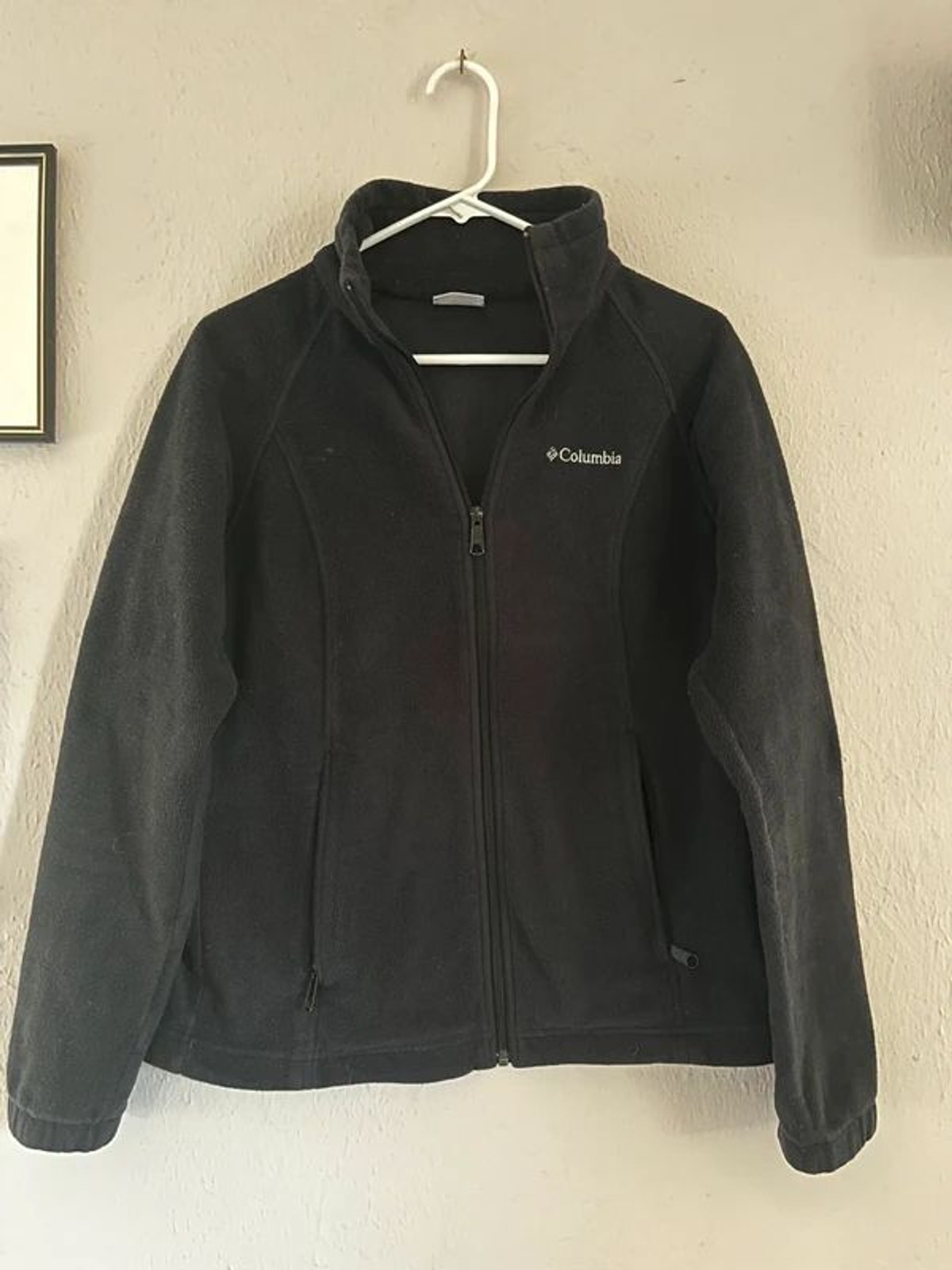 Columbia full zip sweatshirt