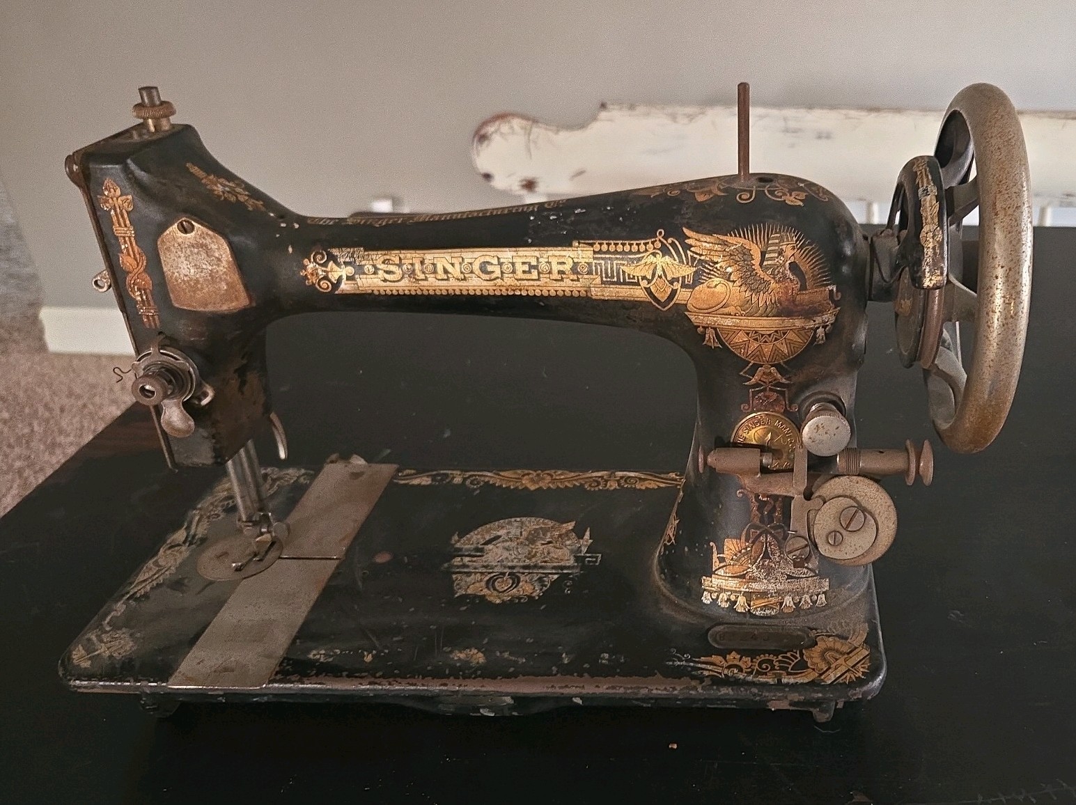 Antique Singer 1904-1905 Sewing Machine Head Only, Untested (B1249520)