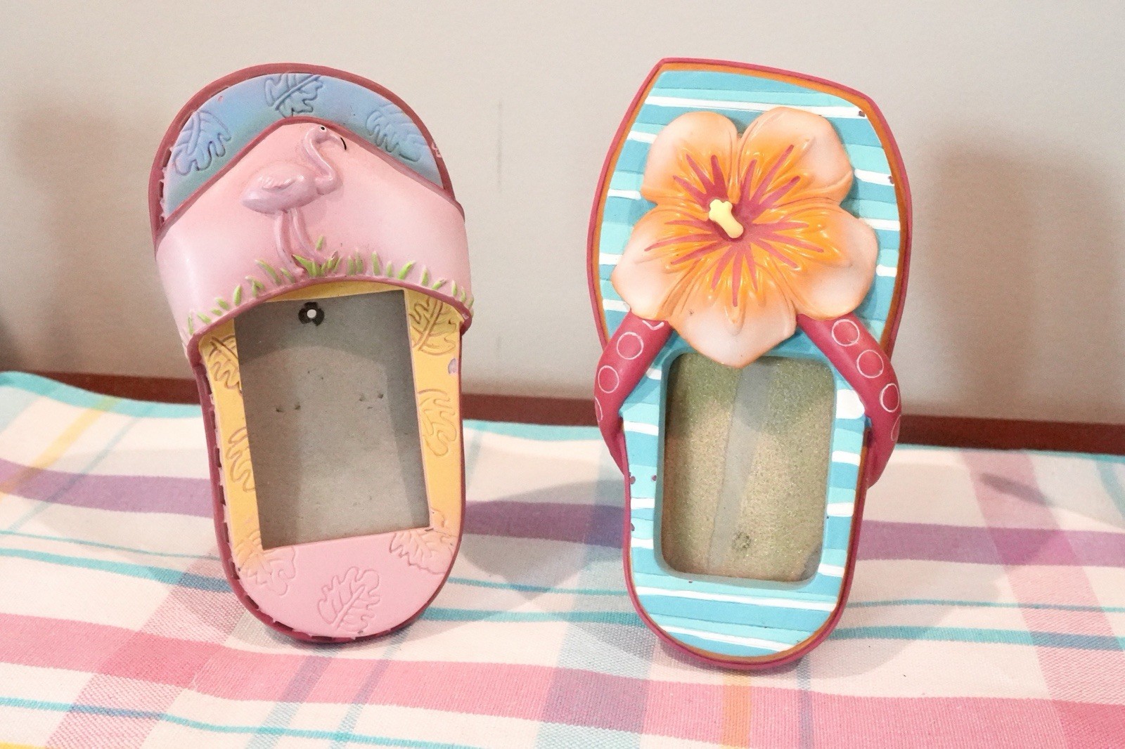 Vintage 2002 Malden Flip Flop Photo Frames 1.5x2 Beach Tropical Set of 2 Vintage 2002 Malden Flip Flop Photo Frames 1.5x2 Beach Tropical Set of 2