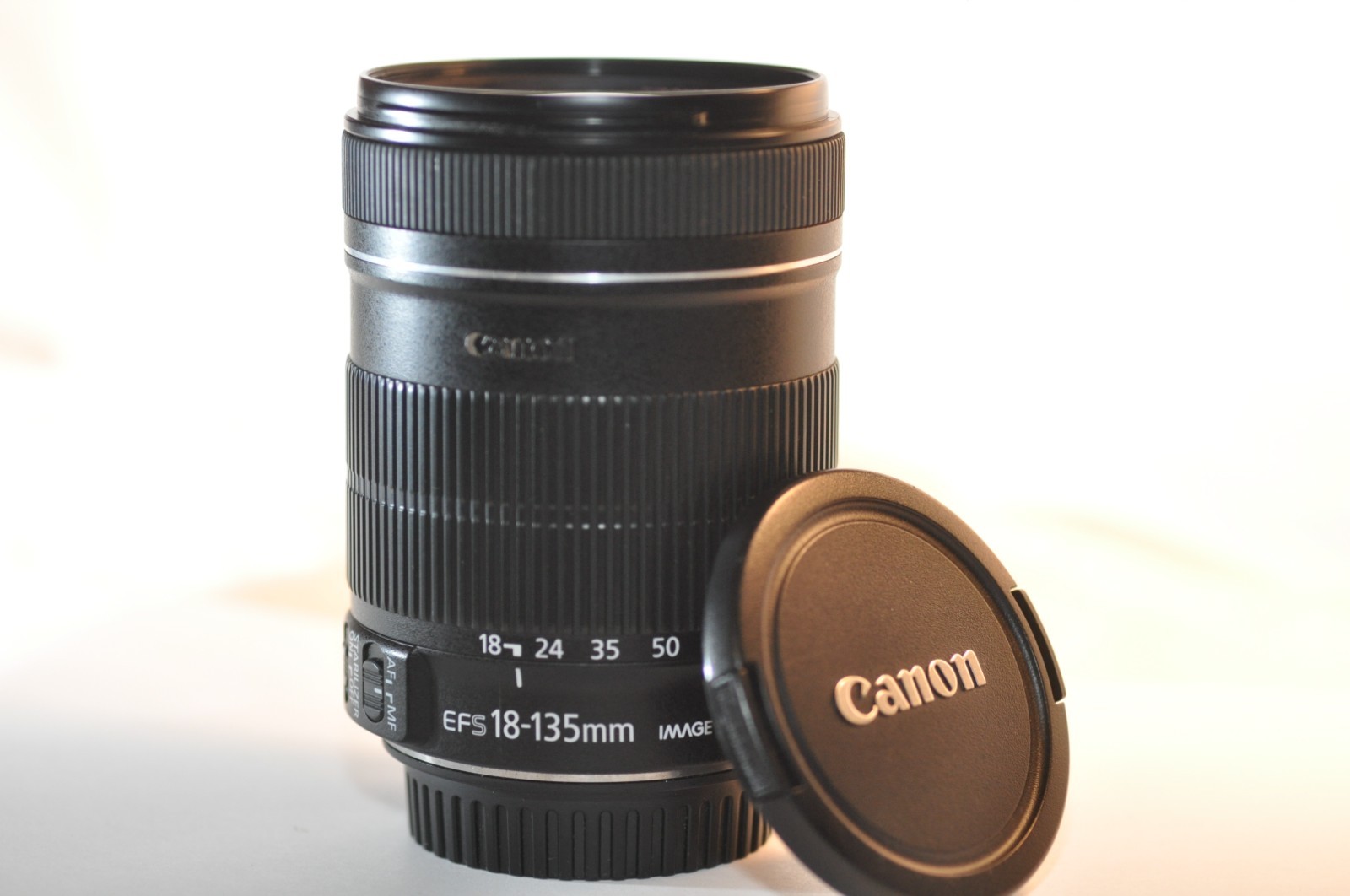 Canon EF-S 18-135mm f/3.5-5.6 IS NICE lens for EOS Rebel T8 T7 SL 80D 90D 70D