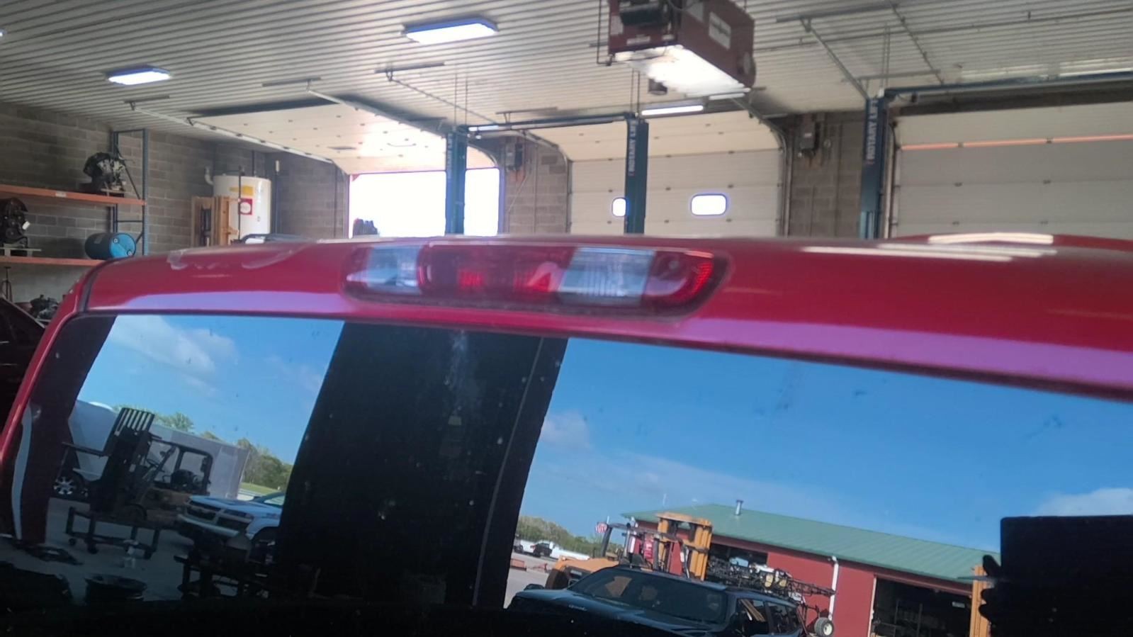 SILVRDO15 2010 High Mounted Stop Light 752581