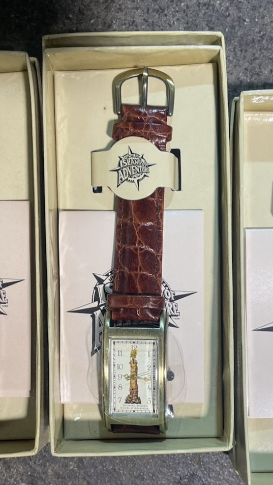 Universal Studios Island of Adventure Watch BRAND NEW IN BOX RARE HTF Universal Studios Island of Adventure Watch BRAND NEW IN BOX RARE HTF