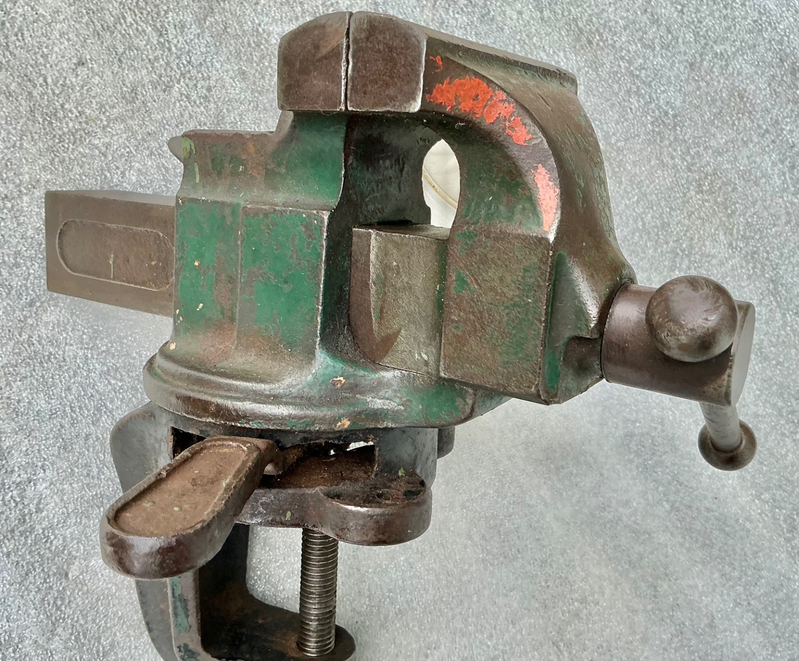 RARE LUTHER MILWAUKEE LEVER ACTION SWIVEL BASE VISE 3 1/2 RARE LUTHER MILWAUKEE LEVER ACTION SWIVEL BASE VISE 3 1/2