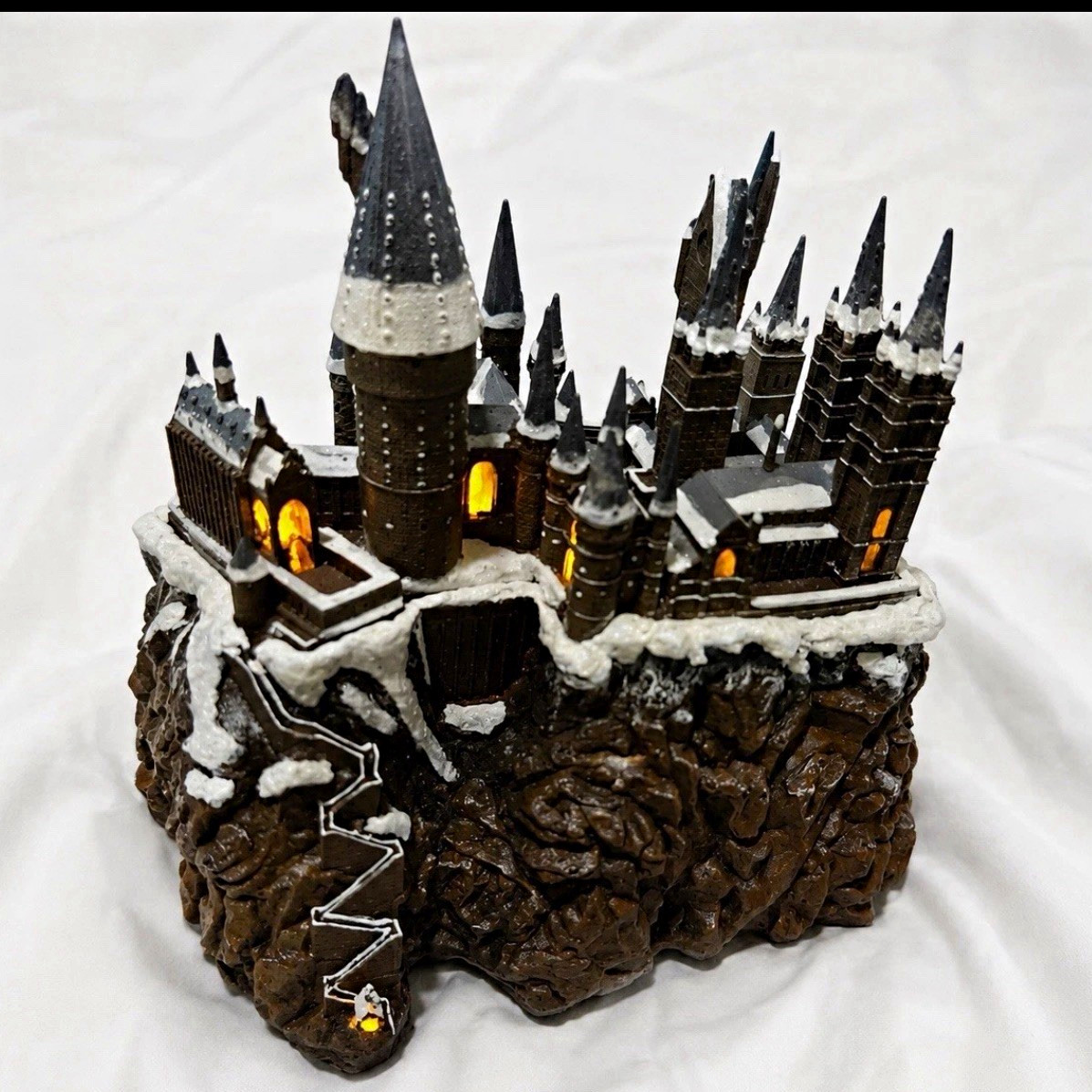 Harry Potter Hogwarts School Village Building Collectible Hawthorne Village NEW