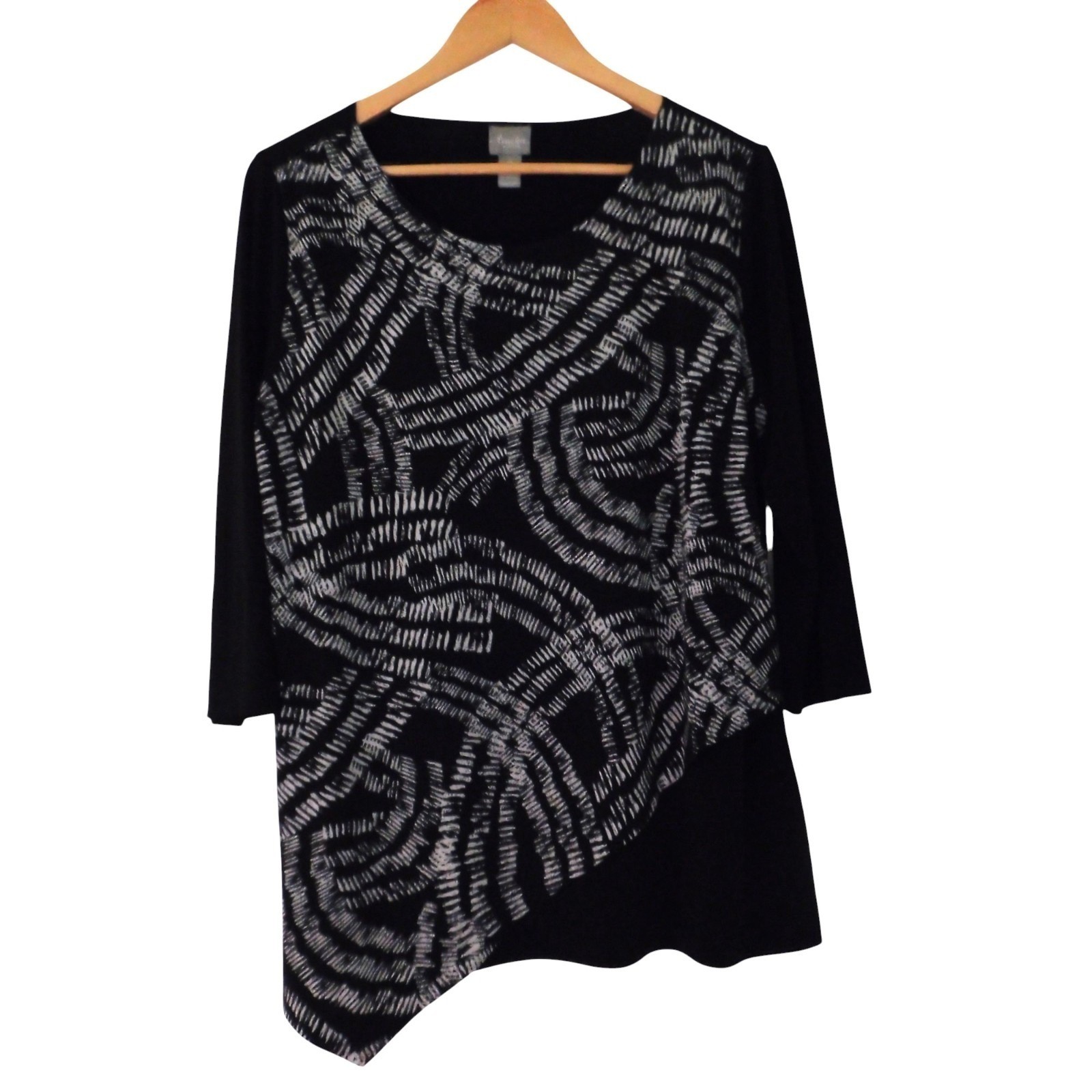 Chico\'s Travelers Sz. L 2 Black & White Colorblock Print Solid Slinky Tunic Top Chico\'s Travelers Sz. L 2 Black & White Colorblock Print Solid Slinky Tunic Top