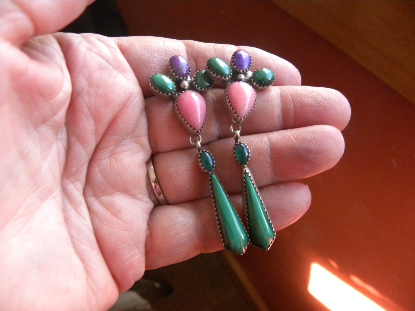 VINTAGE QUEEN CONCH, MALACHITE, STERLING EARRINGS  MARCELLA JAMES 2-1/2\