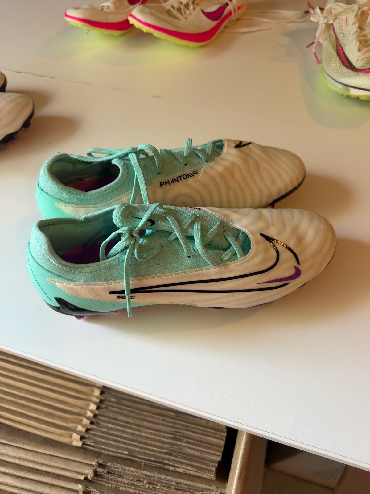 Nike Phantom GX Pro FG Soccer Cleats Men US 8 DD9463-300